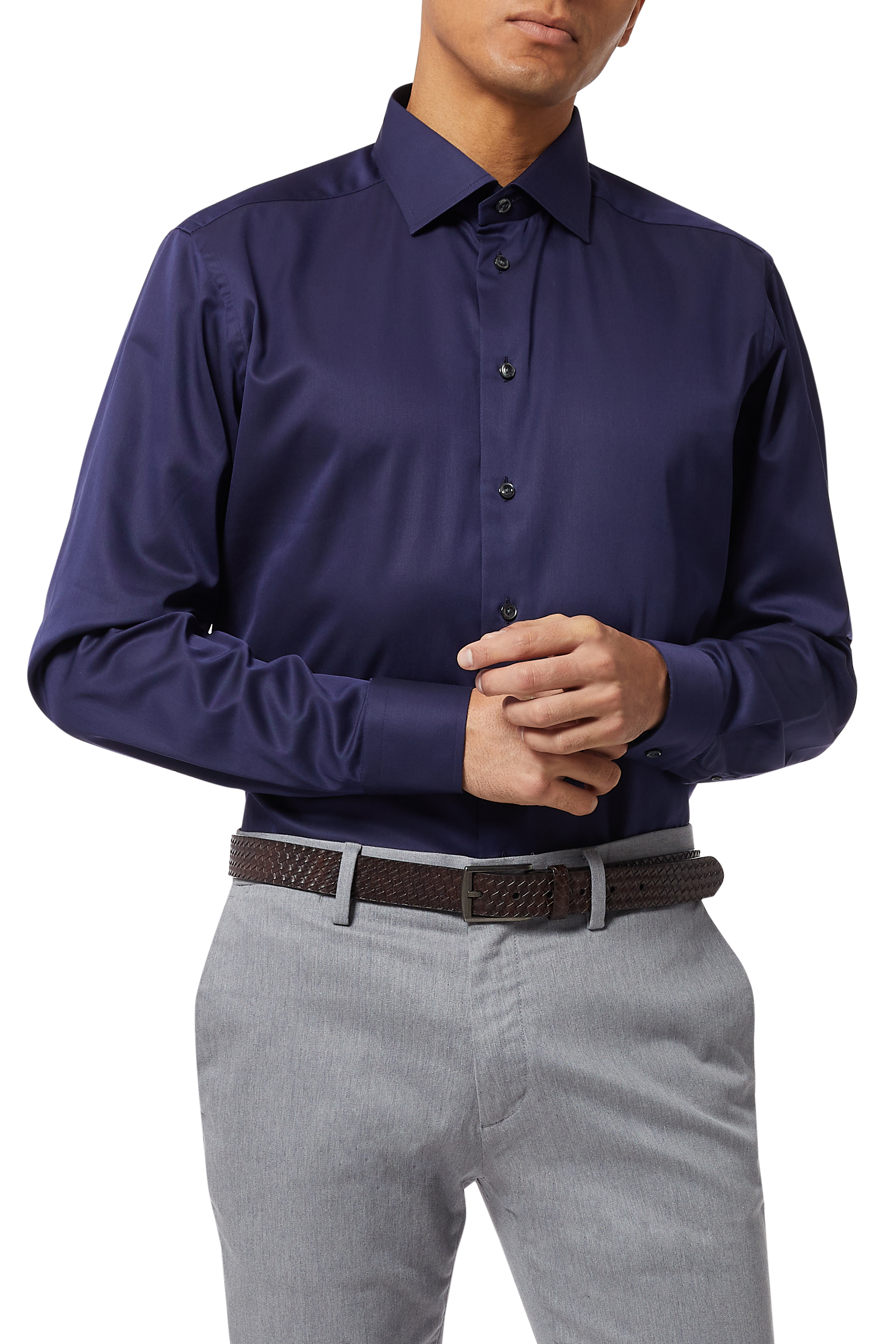 قميص تويل مميز للماركة بقصة ضيقة