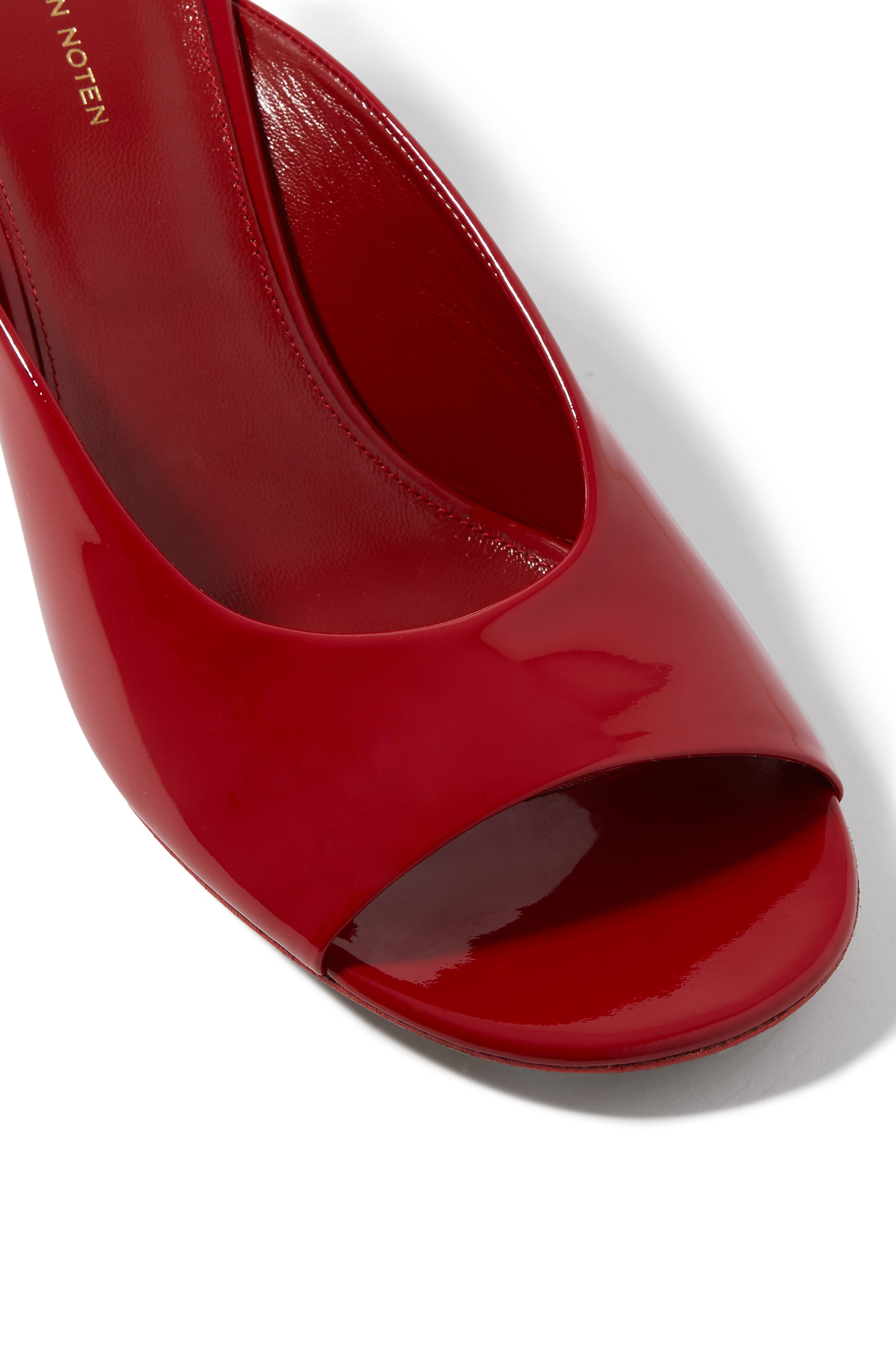 حذاء 75 مفتوح من الخلف بمقدمة مفتوحة جلد