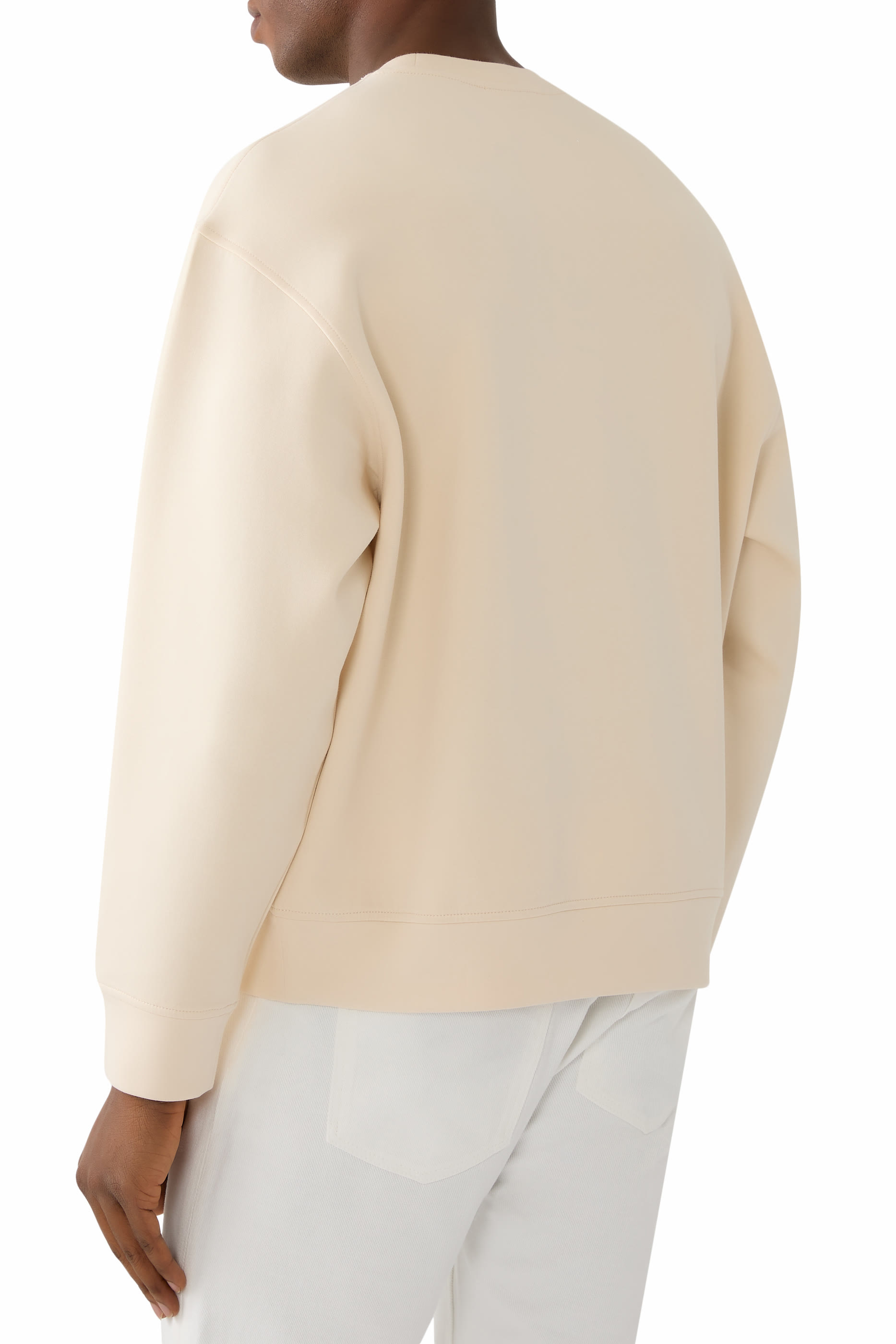 سويت شيرت مطرز بشعار الماركة