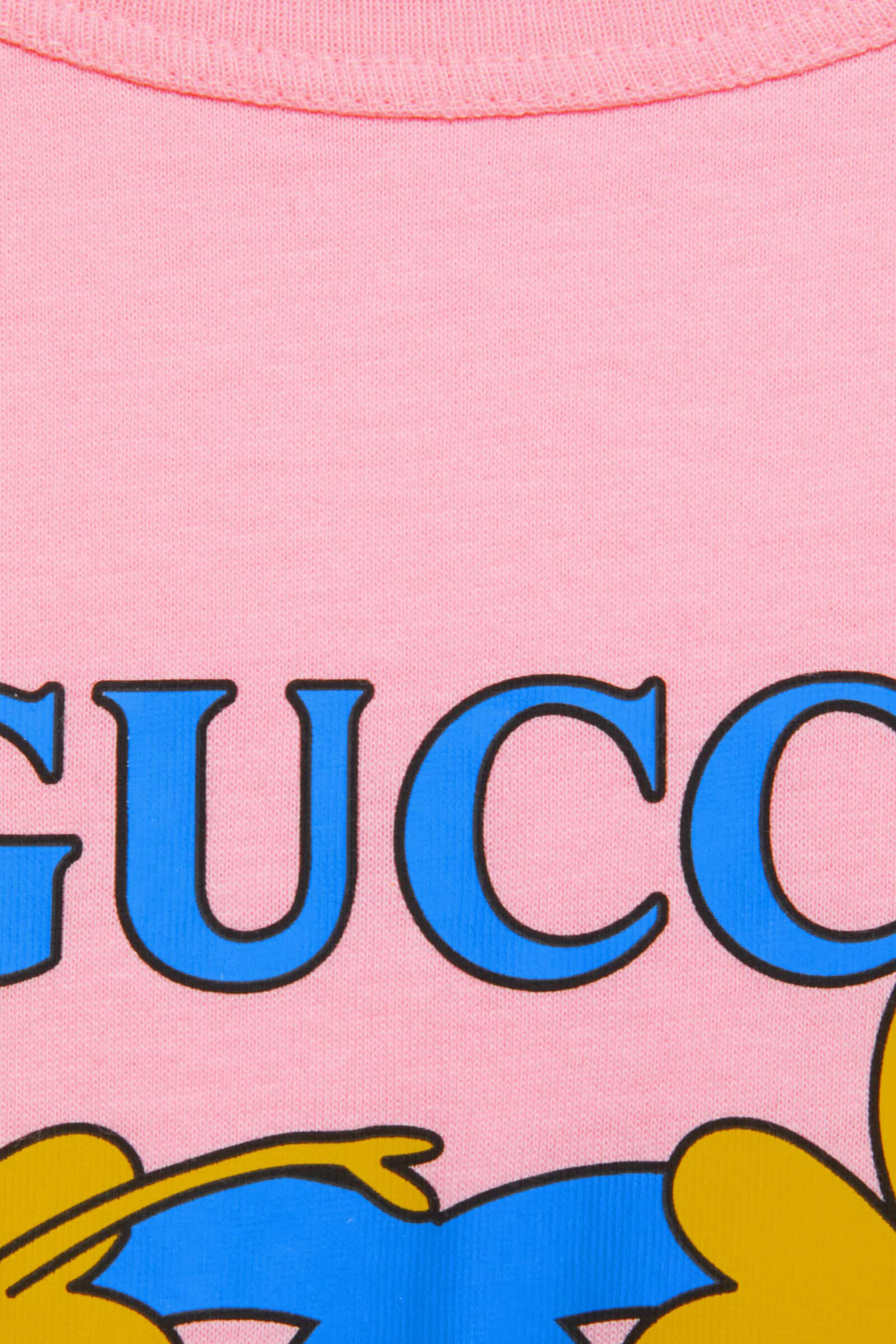 تيشيرت بطبعات حرفي شعار الماركة بتصميم متداخل