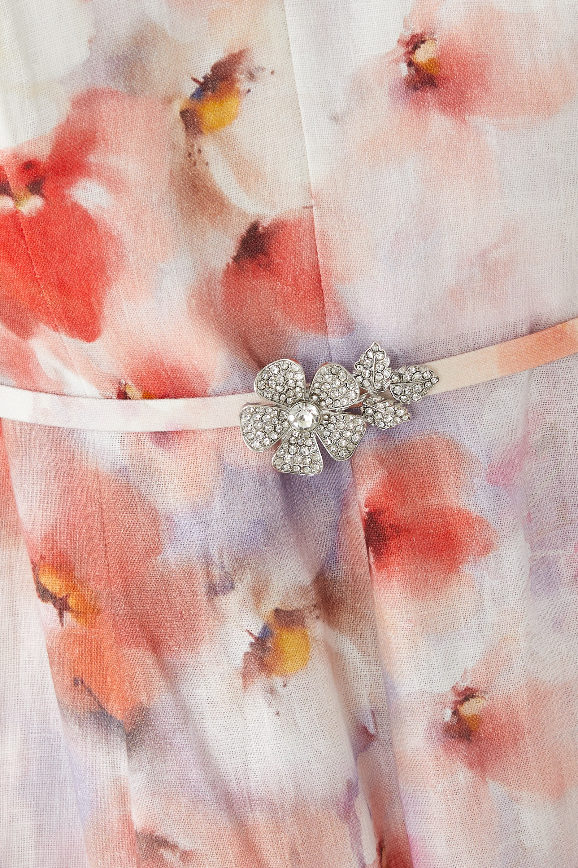 فستان كراش متوسط الطول بأكمام بكشكش