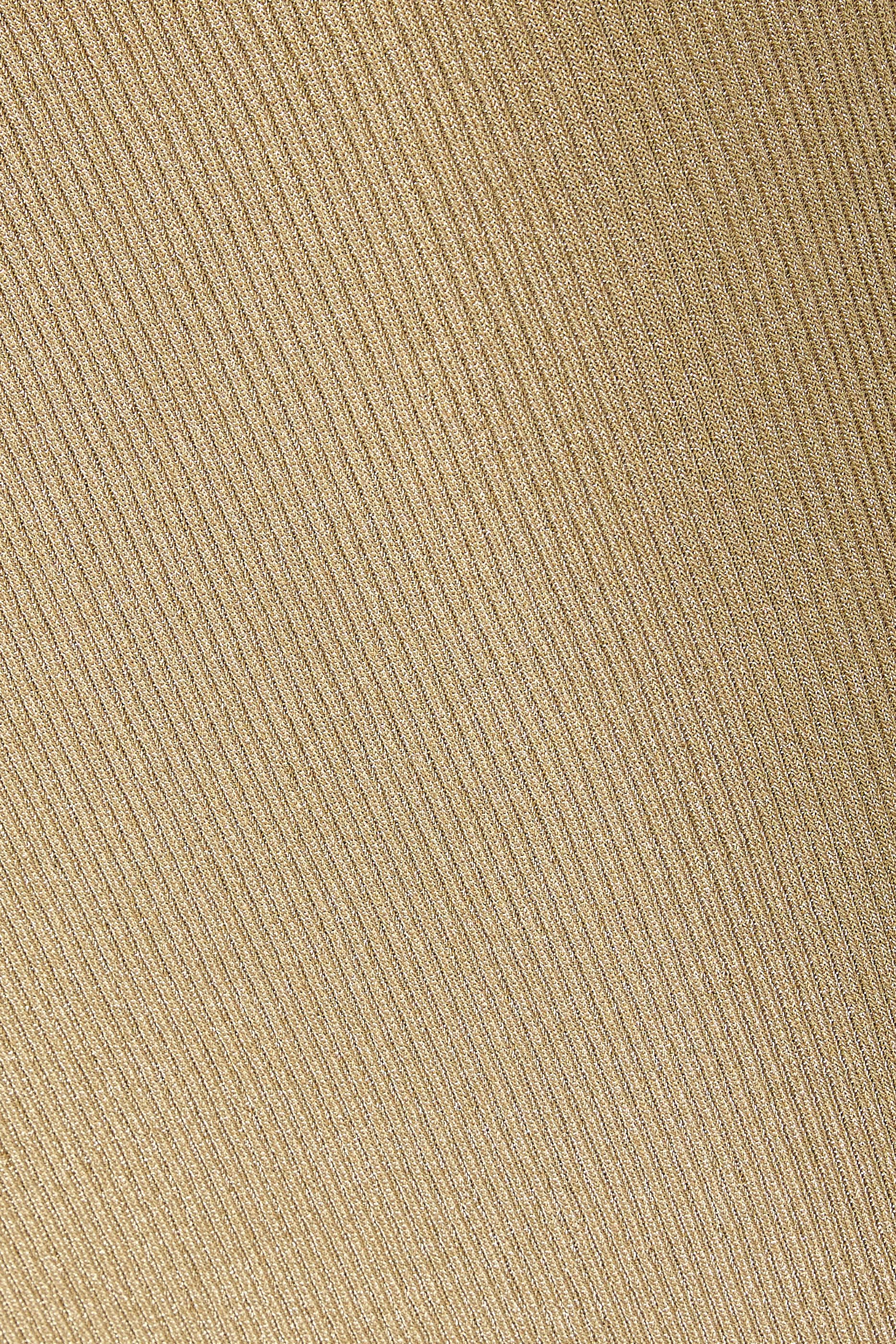 تنورة متوسطة الطول لوريكس