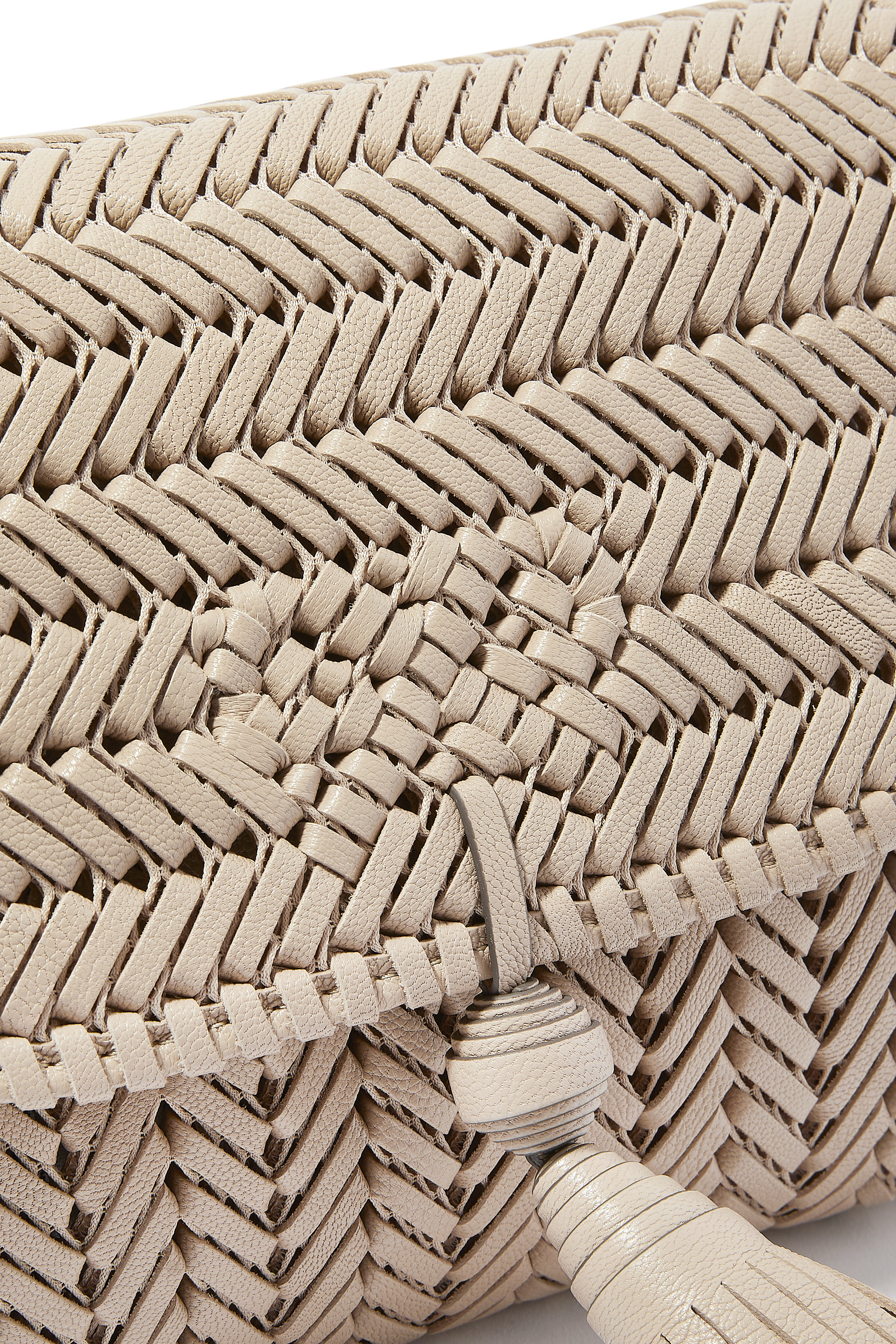 حقيبة كتف نيسون بشرابات