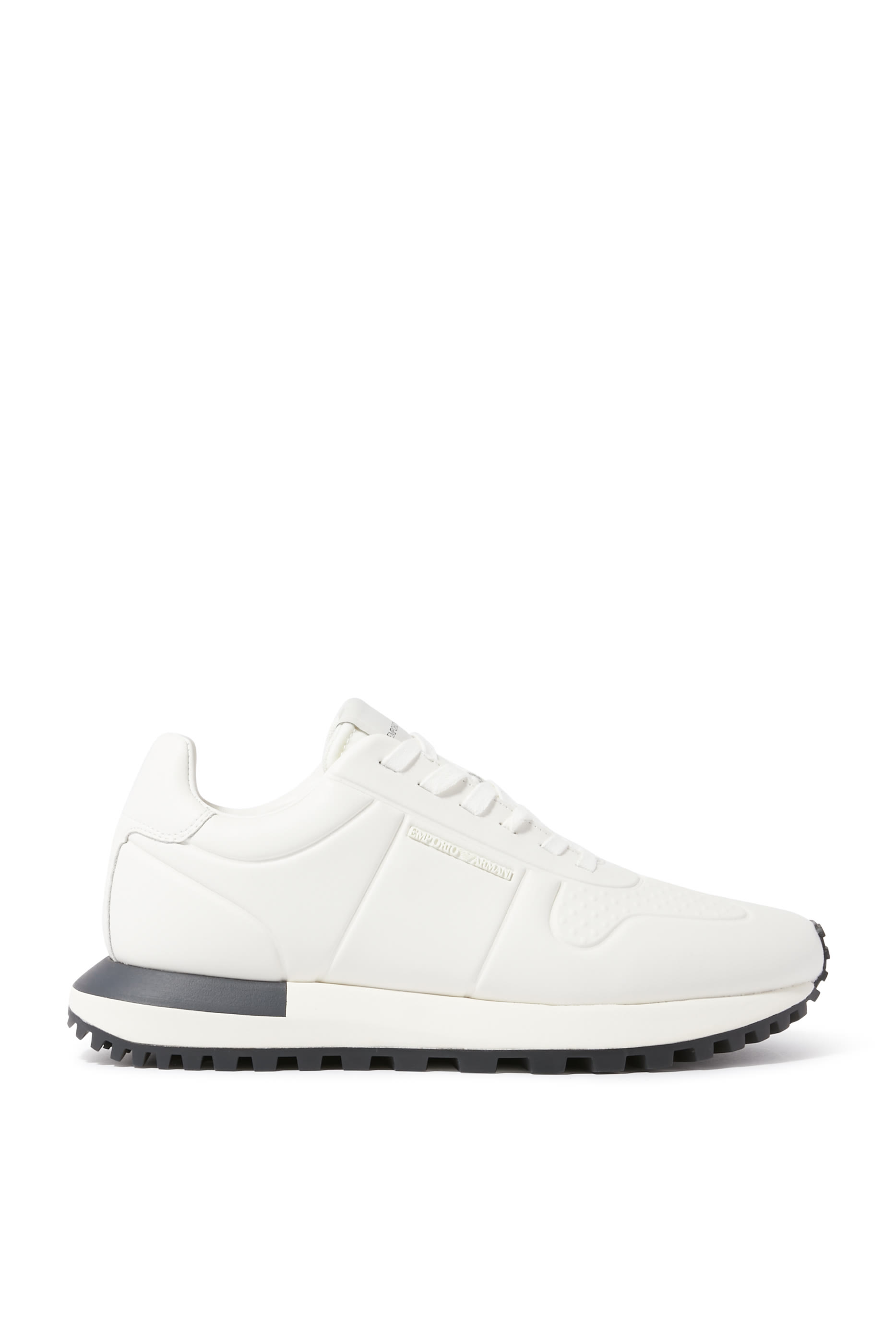 سنيكرز بشعار الماركة