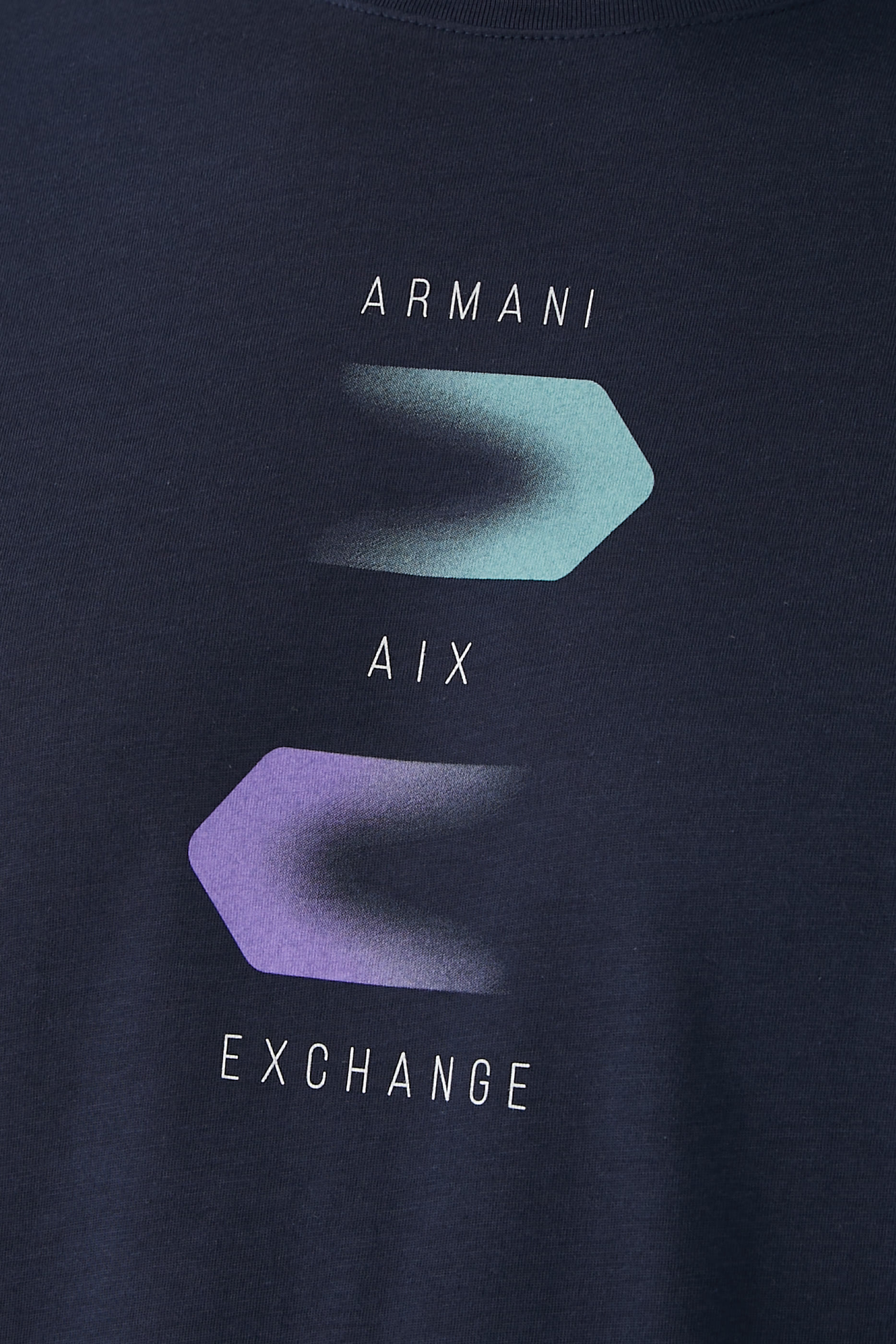 تيشيرت ميتا نايتشر بياقة ضيقة