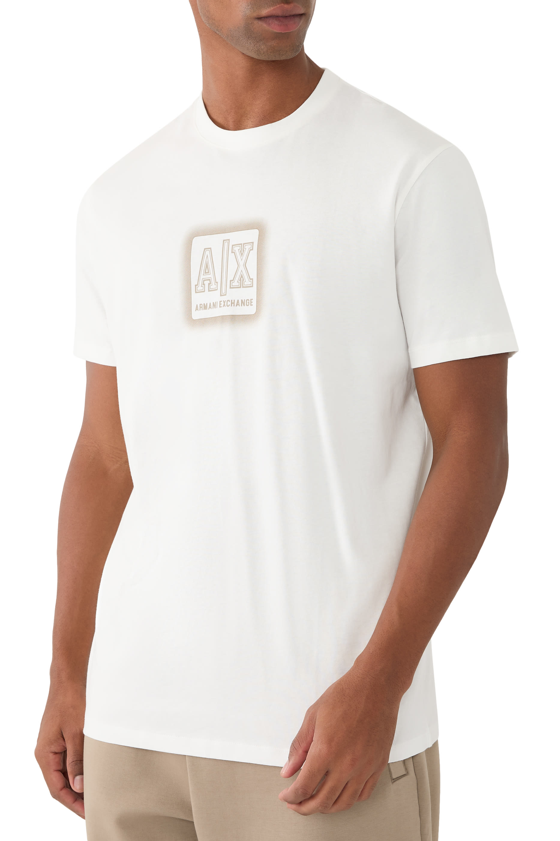 تيشيرت بشعار الماركة