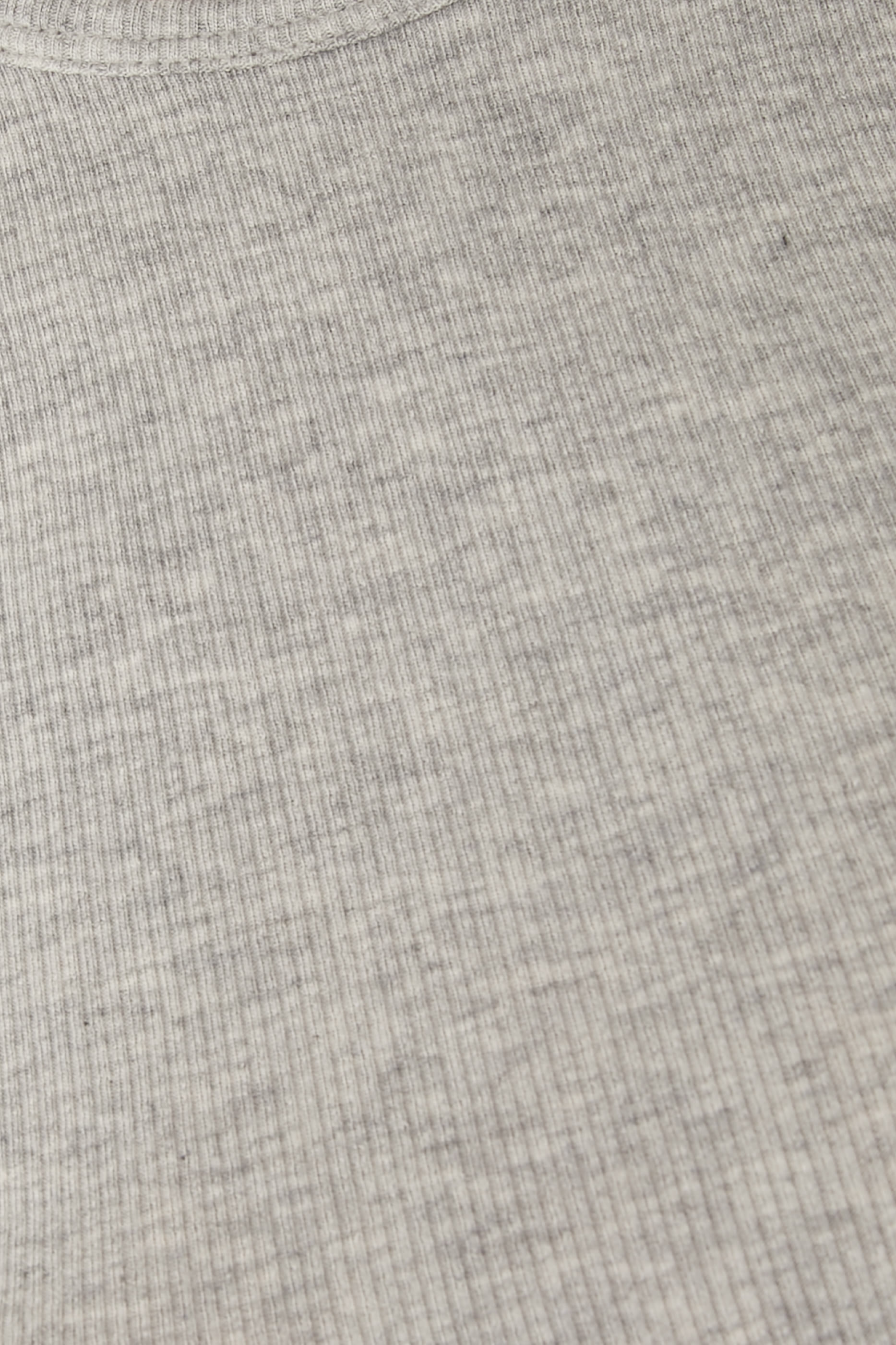 تيشيرت بتصميم بلوزة مضلع بلا أكمام وبياقة مستديرة خامة ناعمة