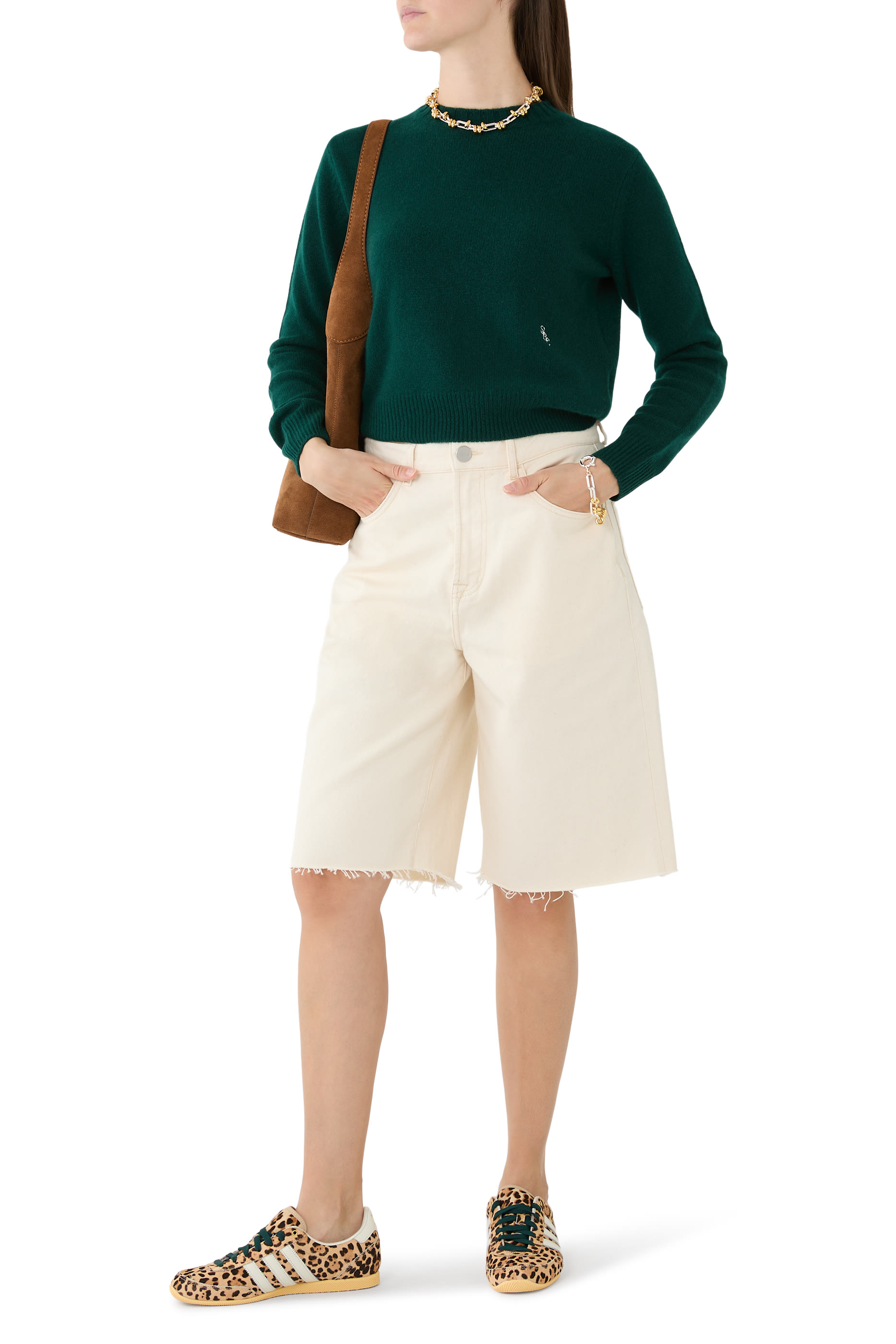 كنزة بشعار الماركة كشمير