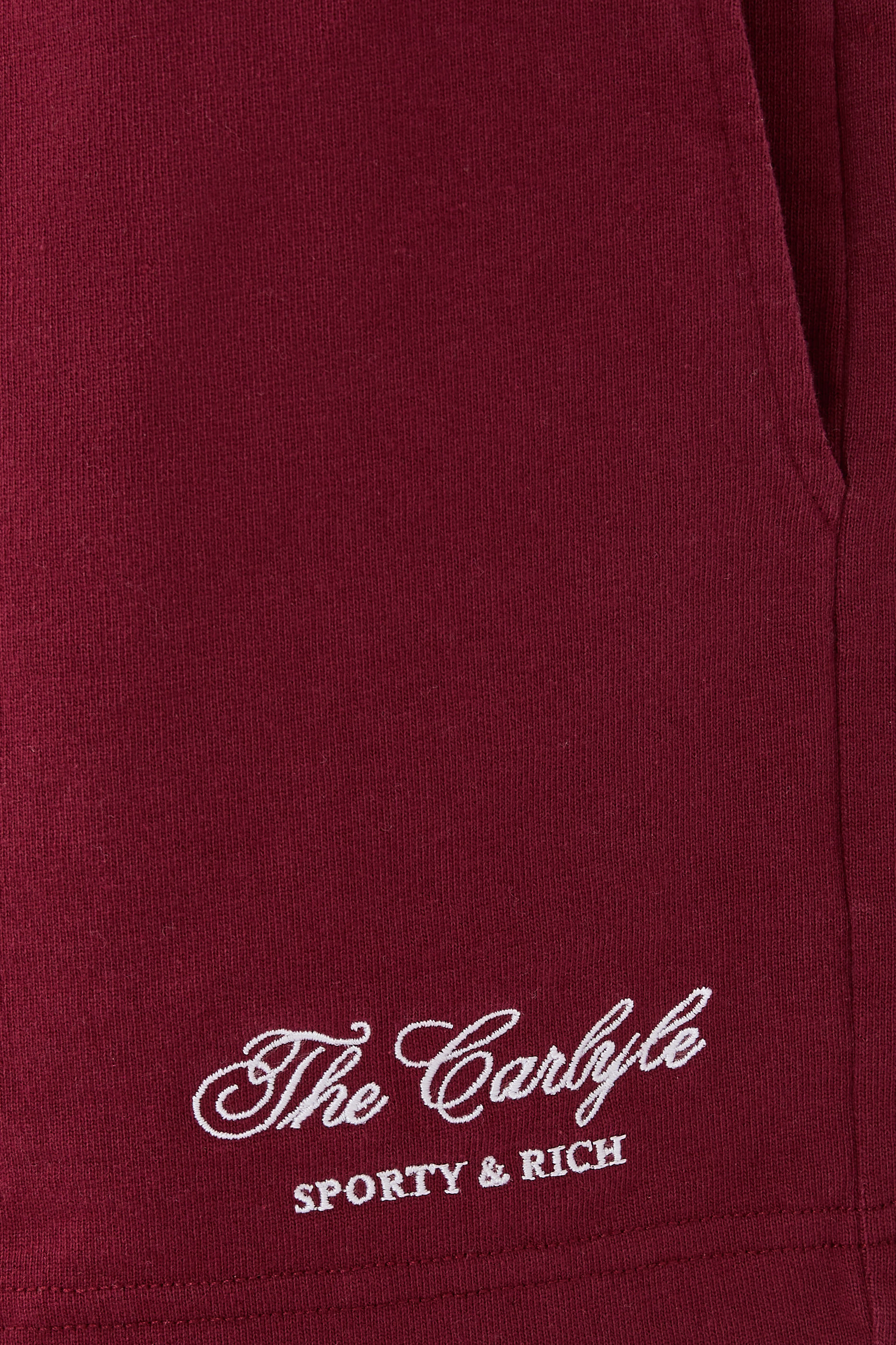 شورت ديسكو مطرز بشعار الماركة