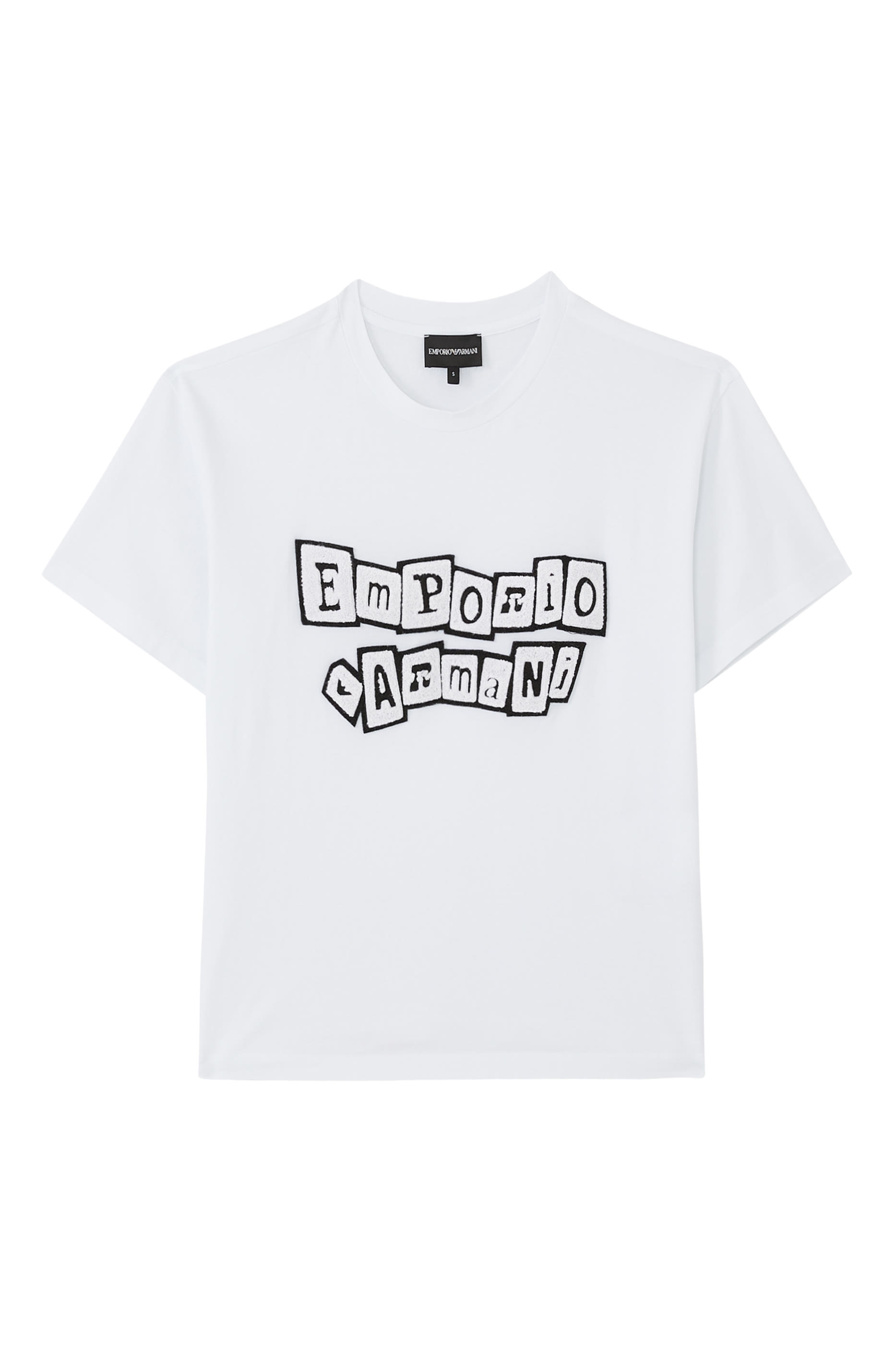 تيشيرت بشعار الماركة المطرز بتصميم ملصق