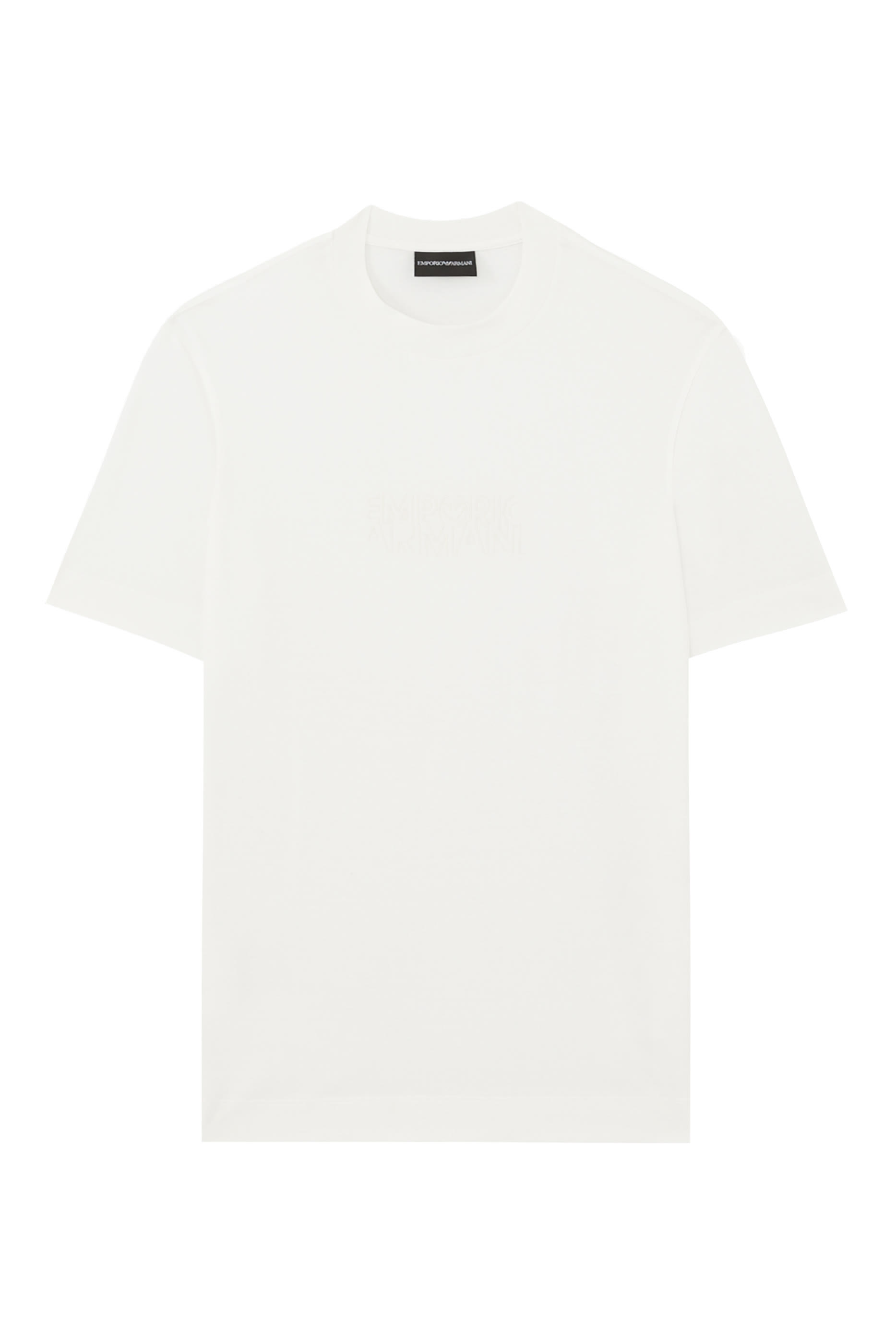 تيشيرت بشعار الماركة بحجم كبير