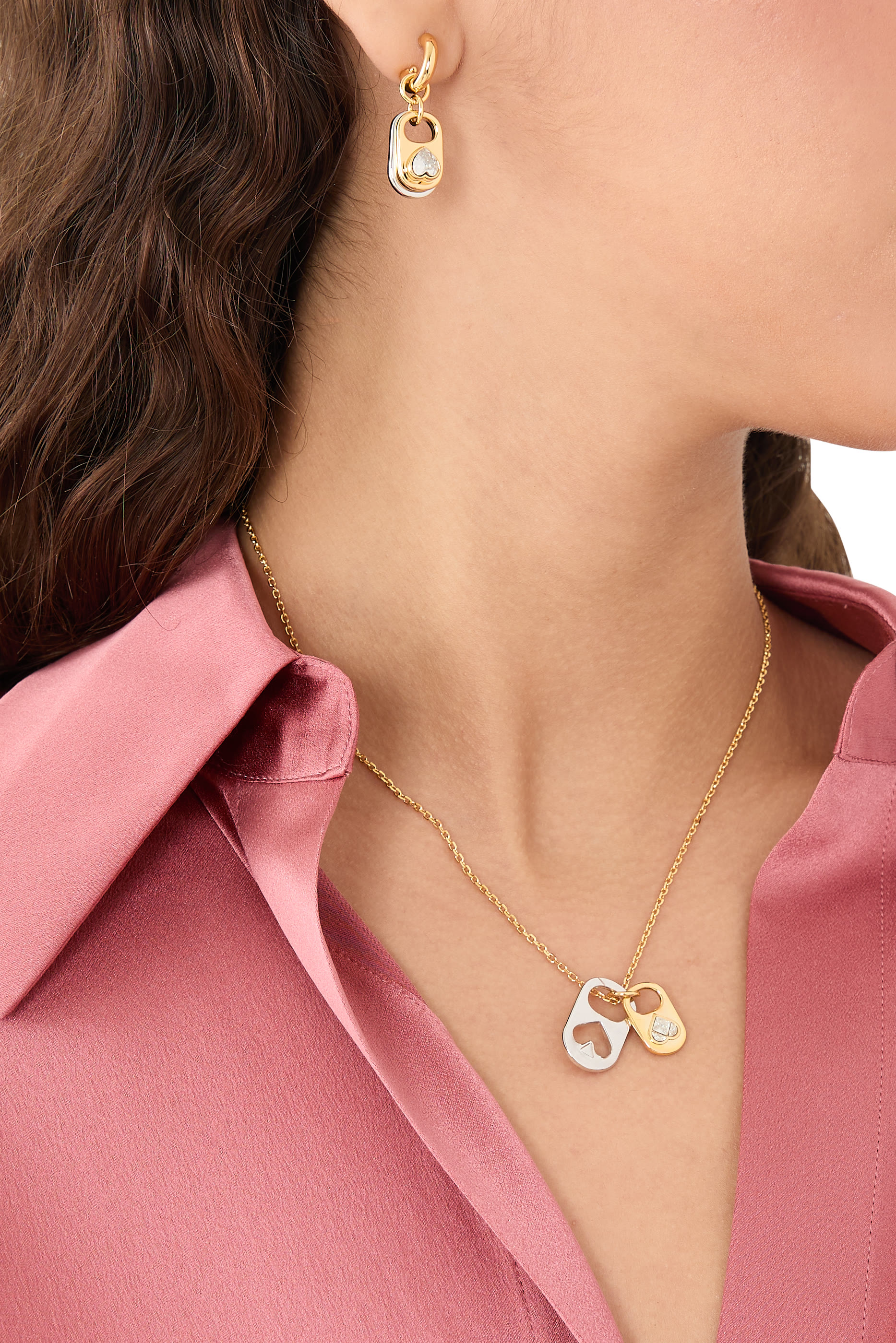 قلادة سناك تايم بدلاية مزينة بأحجار زركونيا مكعبة، معدن مطلي