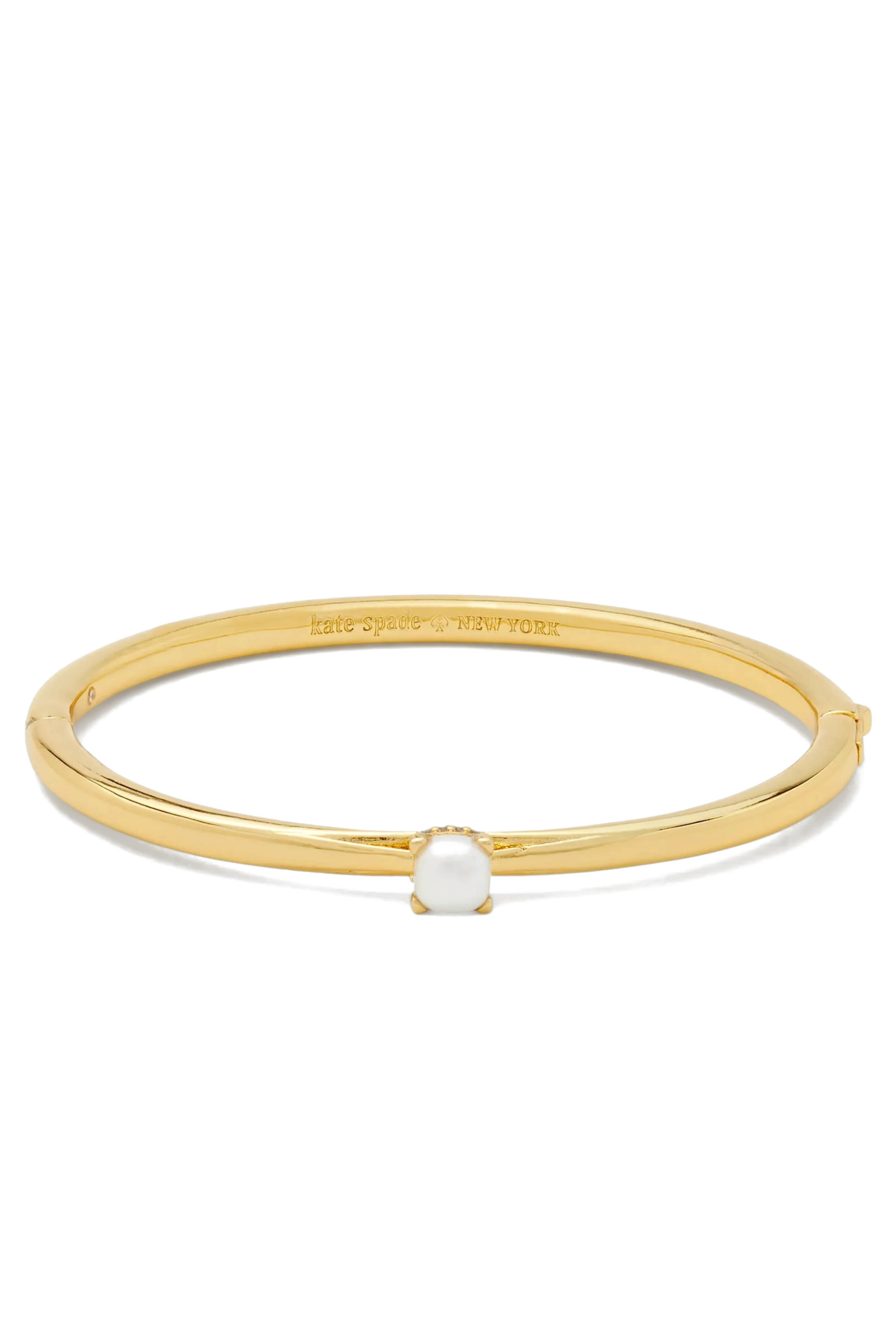 سوار ليتل لاكجريس بمشبك مفصلي مع لؤلؤ زجاجي وأحجار زركونيا مكعبة، معدن مطلي