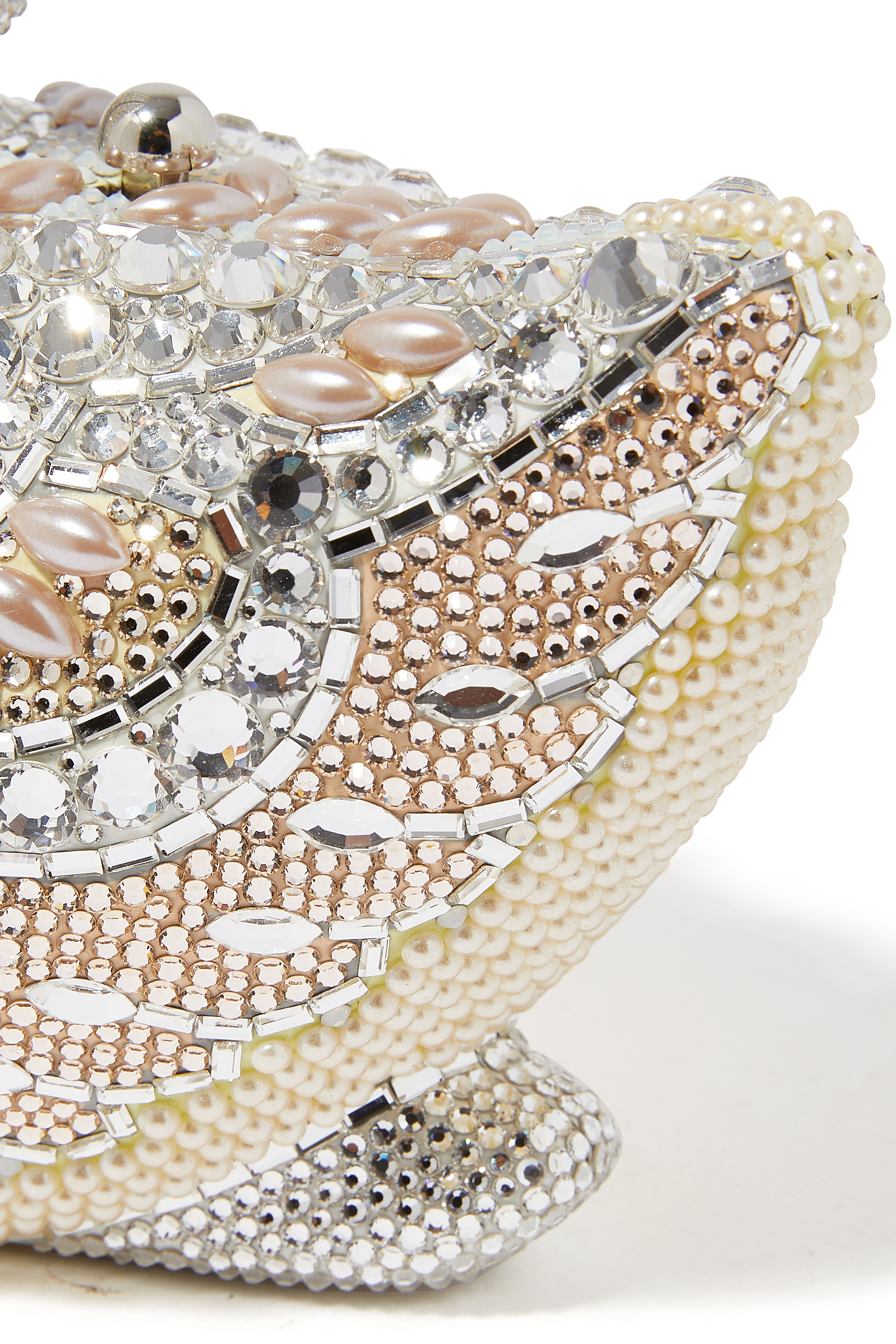 حقيبة يد فيفينكا بتصميم بجعة