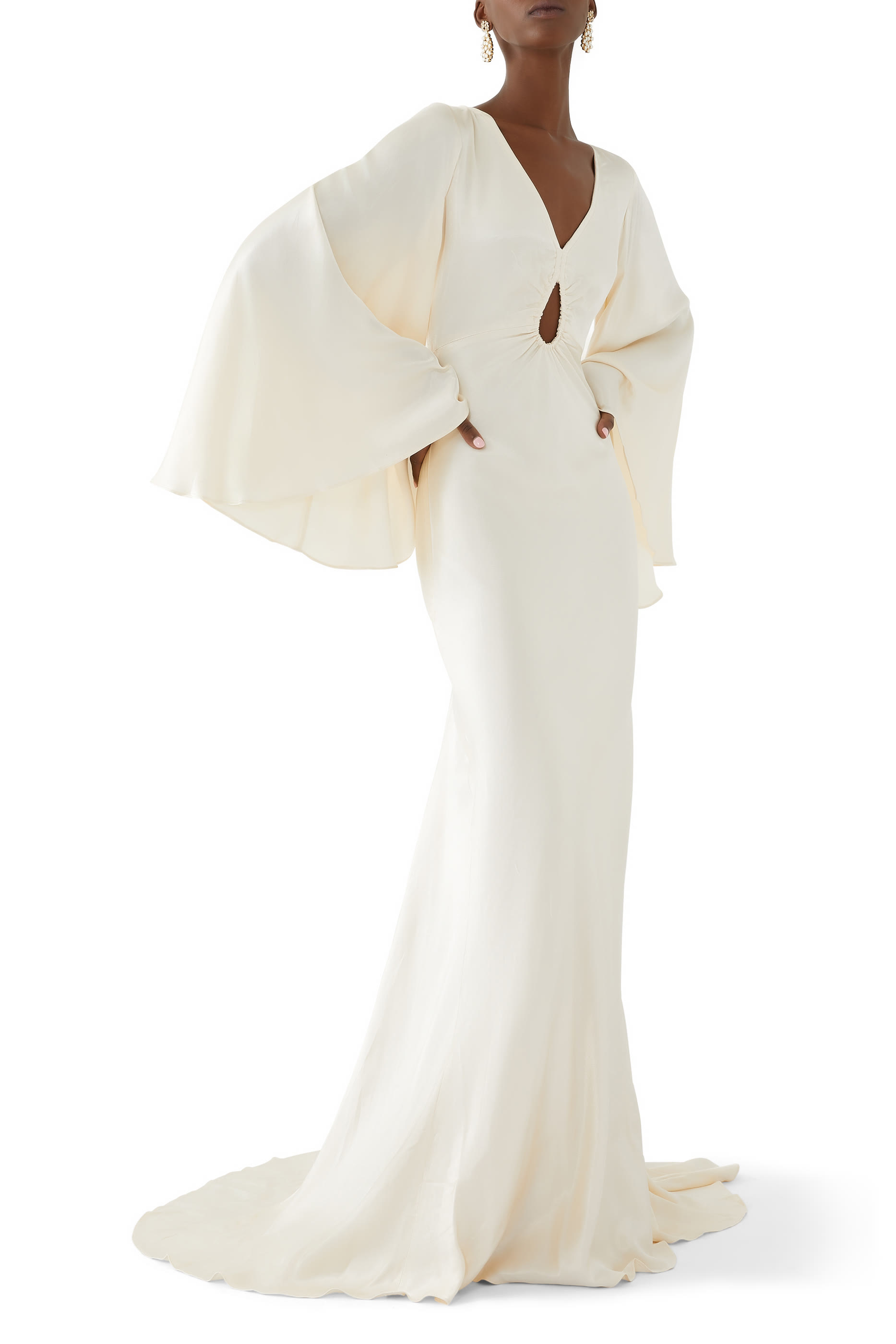 فستان لا لون طويل بأكمام واسعة وفتحة