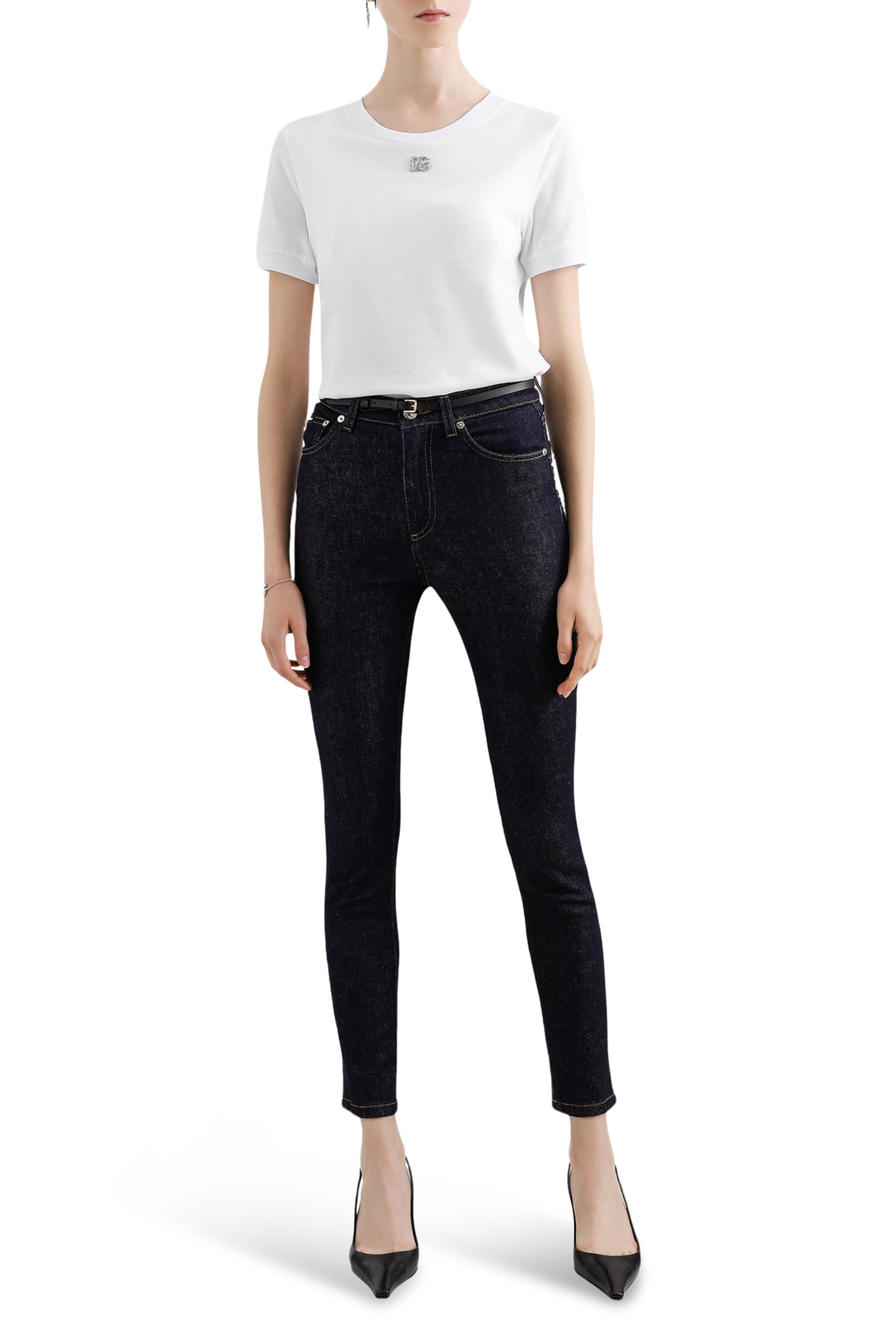 بنطال جينز بقصة ضيقة دنيم