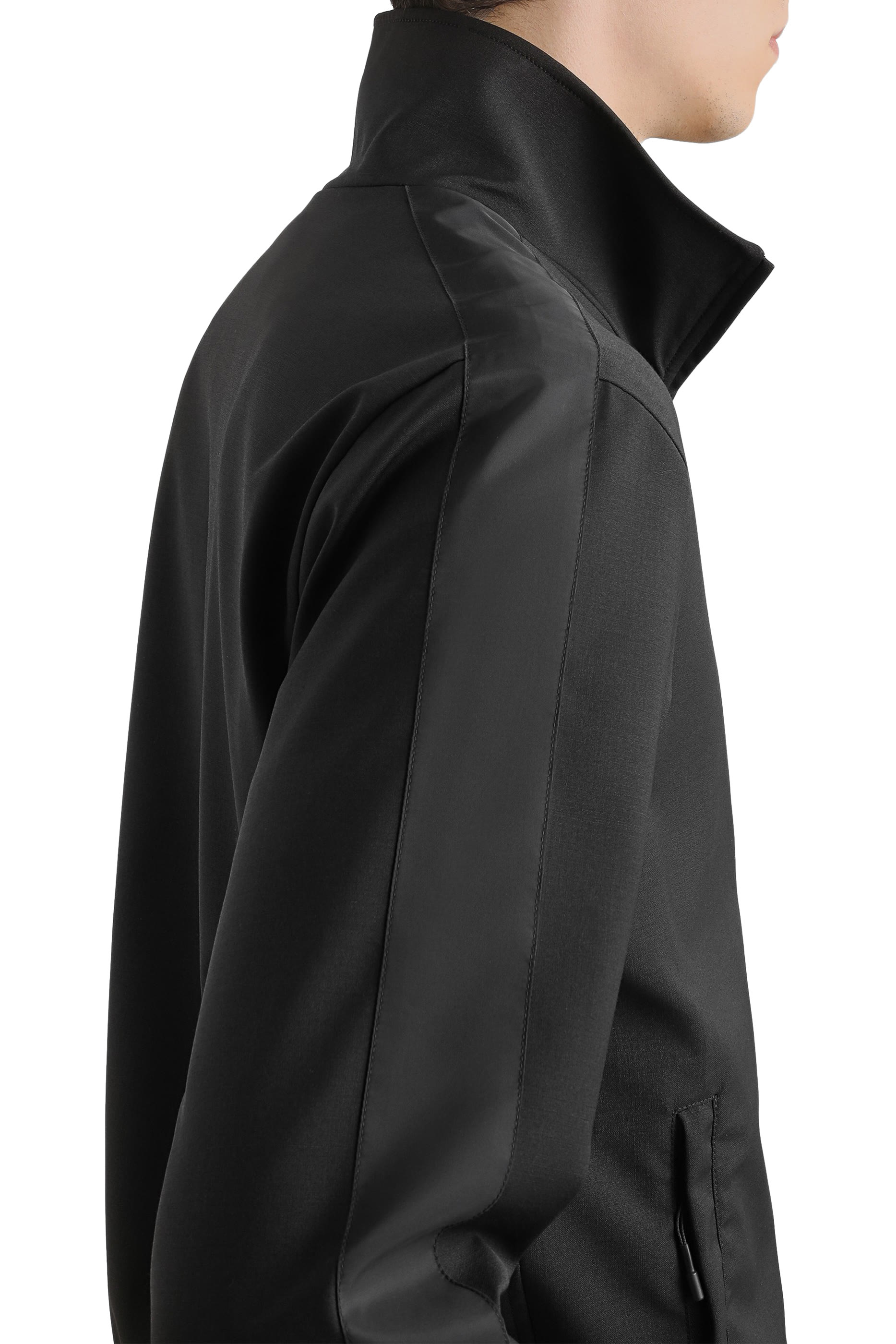 سويت شيرت برقعة شعار الماركة جيرسيه معالج