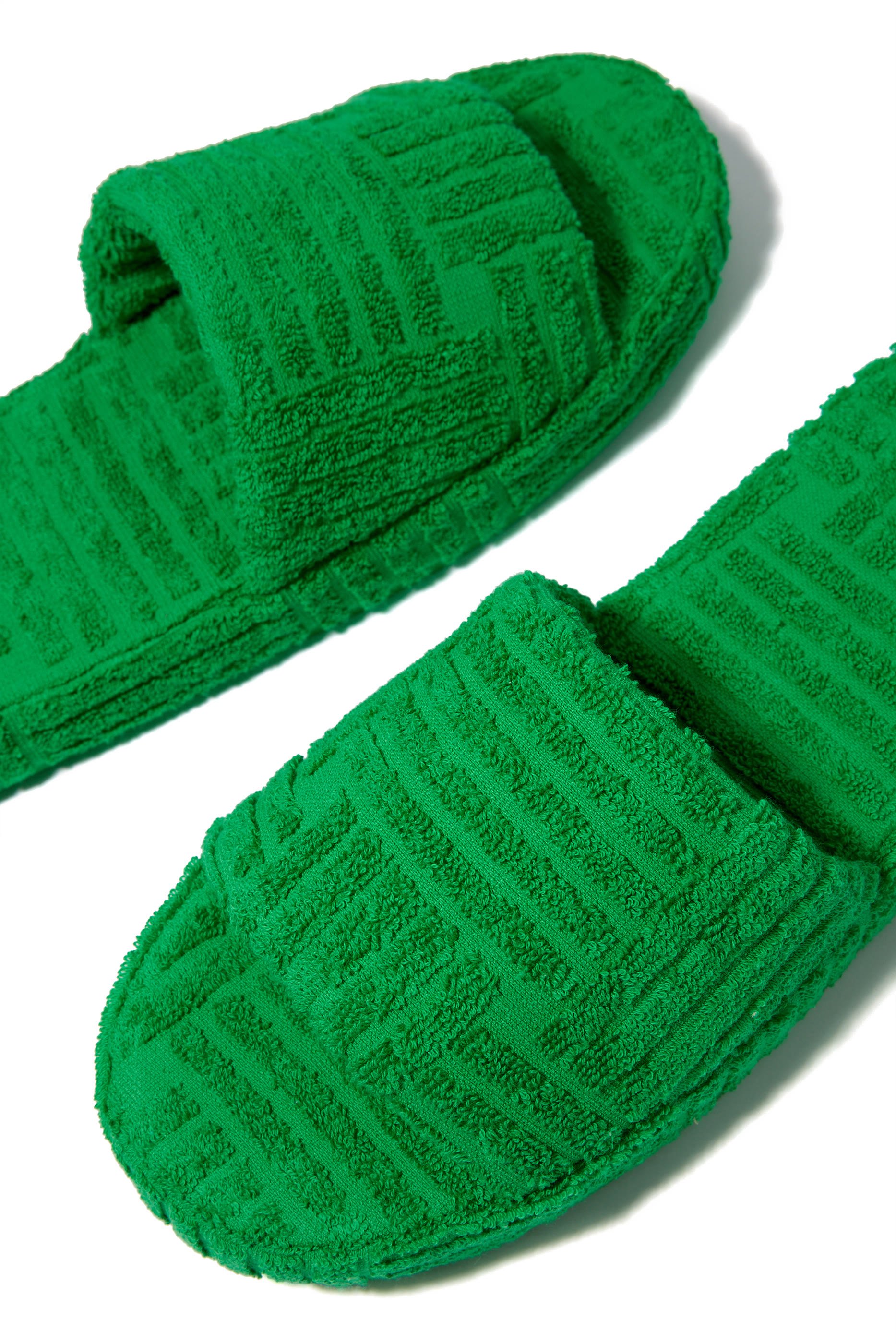 تصميم بالمقاس المثالي، نوصي بشراء مقاسك المعتاد