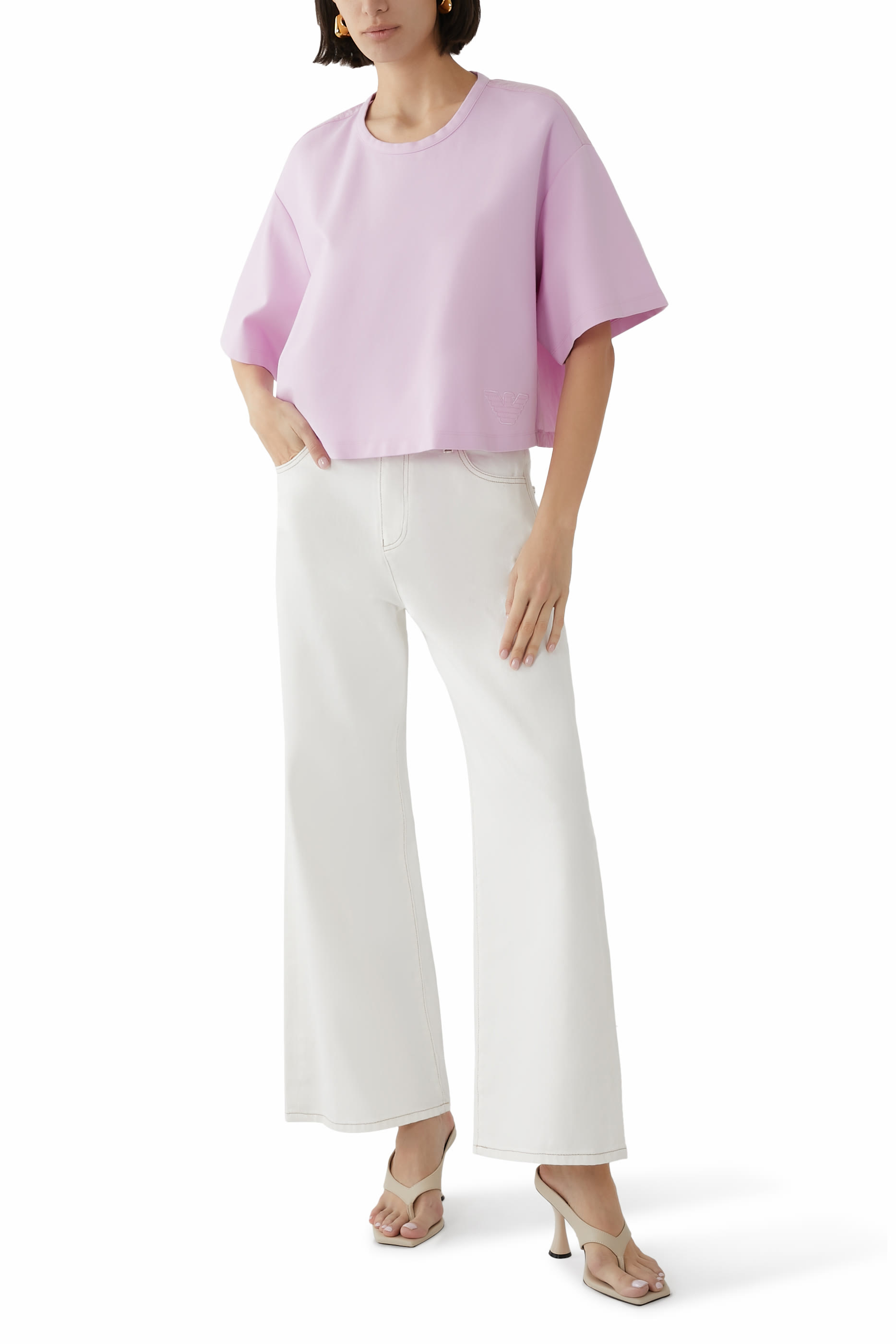 تيشيرت بأكمام قصيرة بشعار الماركة