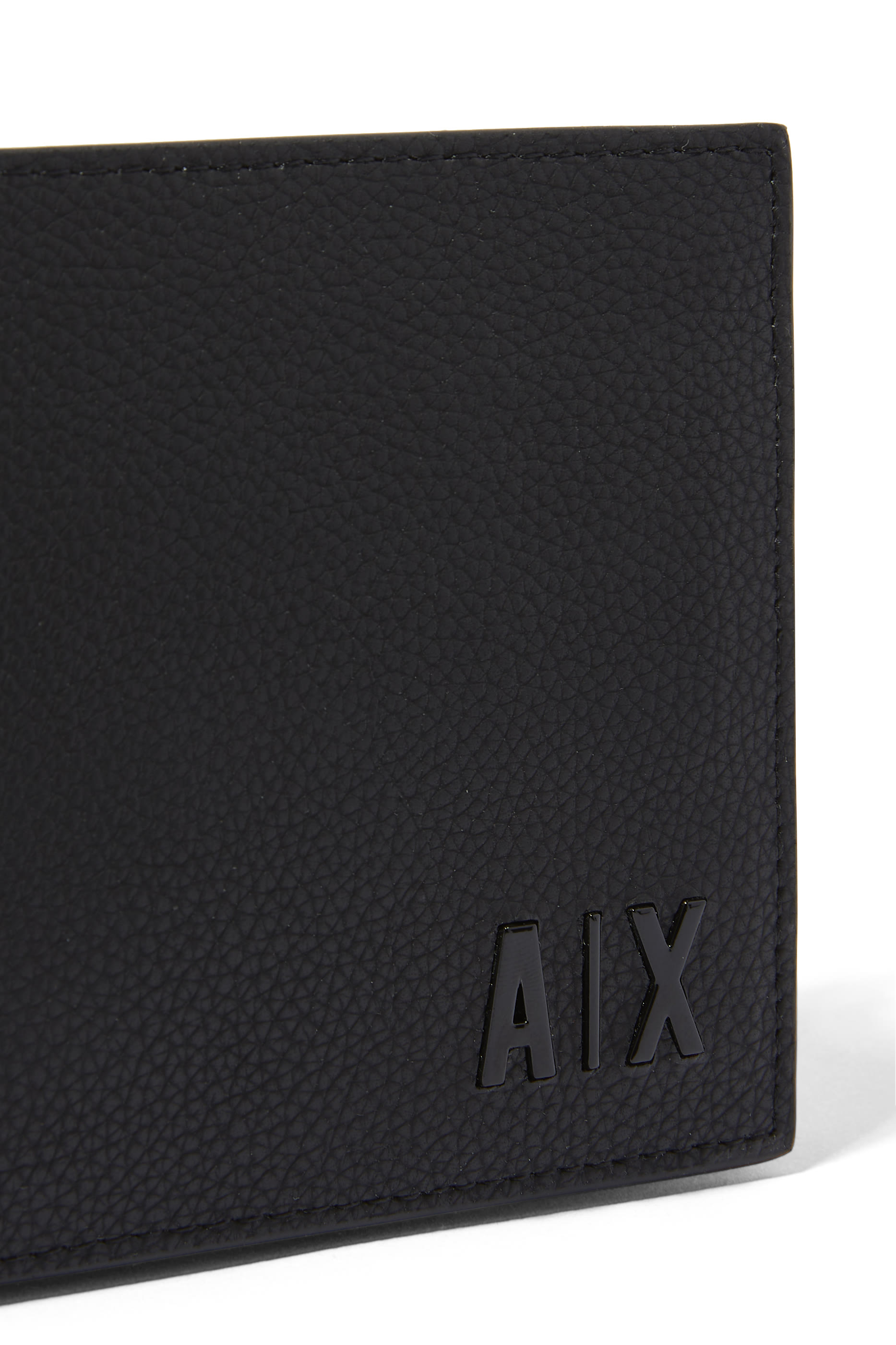 محفظة نقود ثنائية الطي