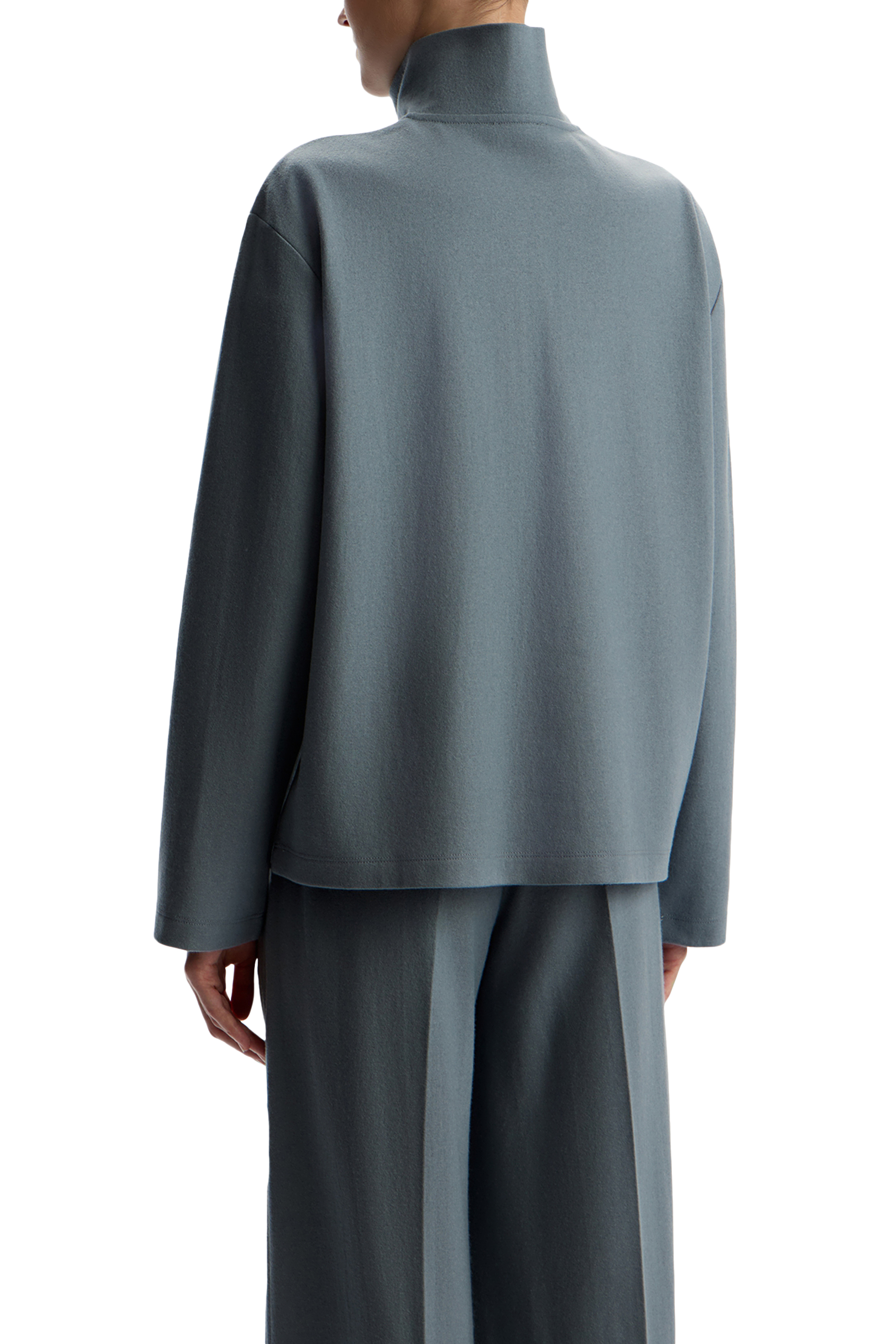 سويت شيرت صوف ونايلون