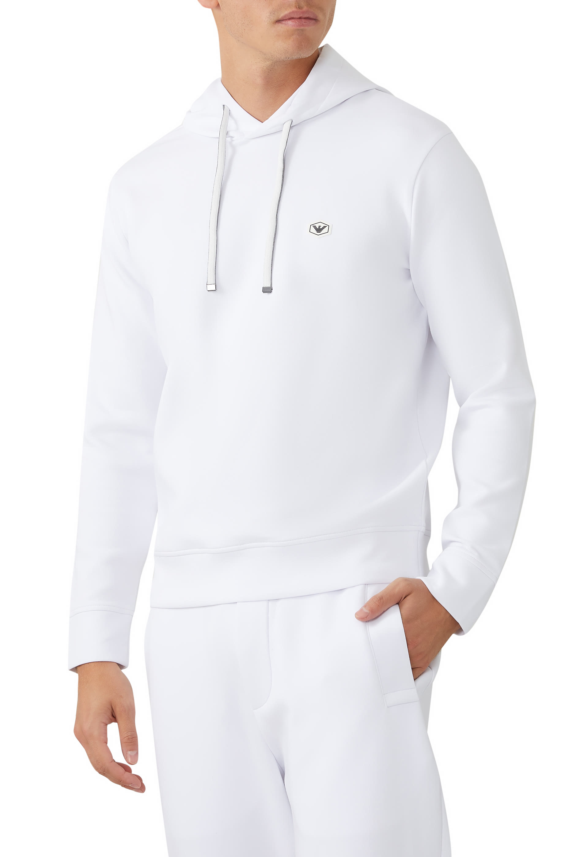 سويت شيرت بغطاء رأس ورقعة شعار الماركة بحجم صغير