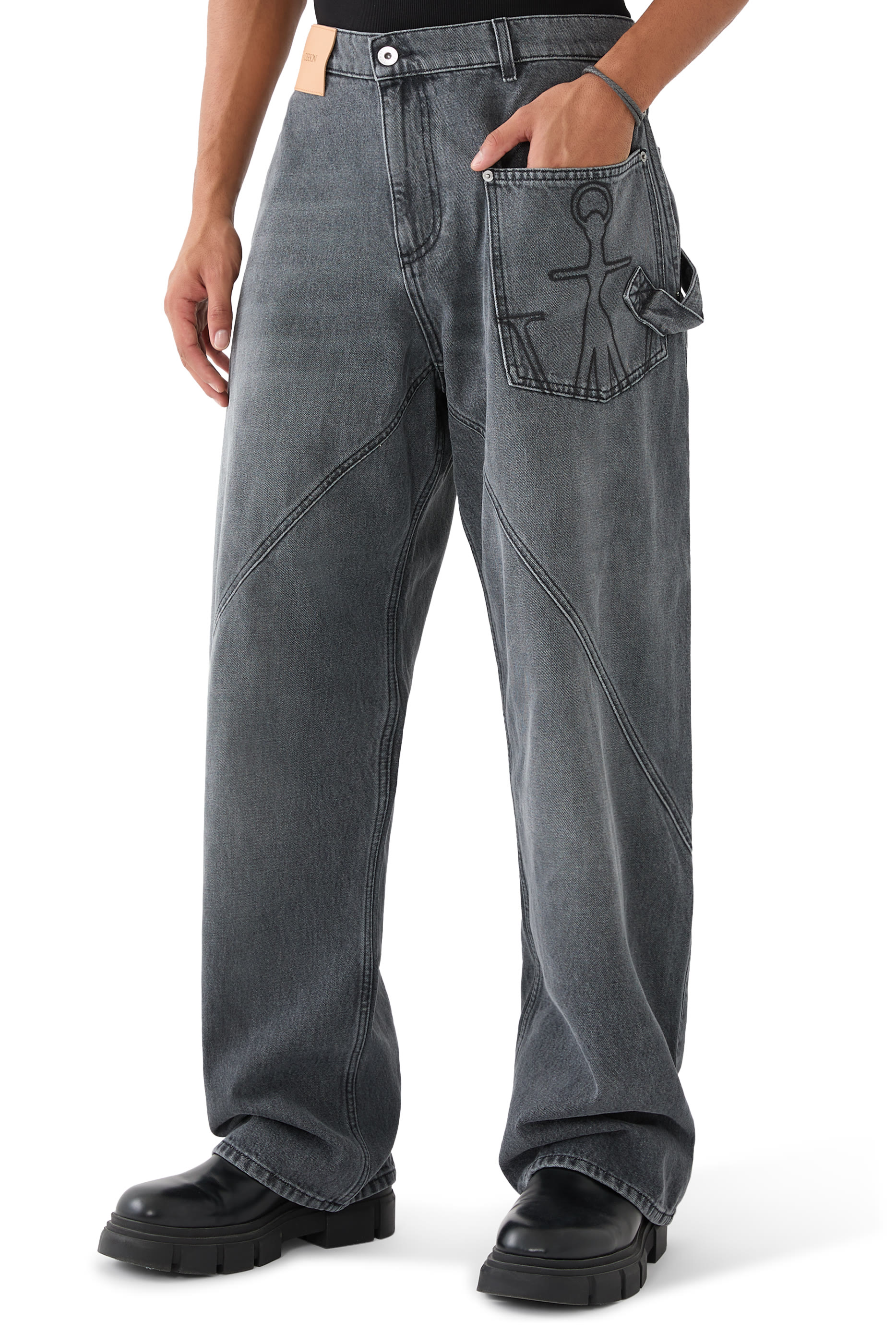 بنطال جينز مستوحى من ملابس العمال بحياكة ملفوفة دنيم