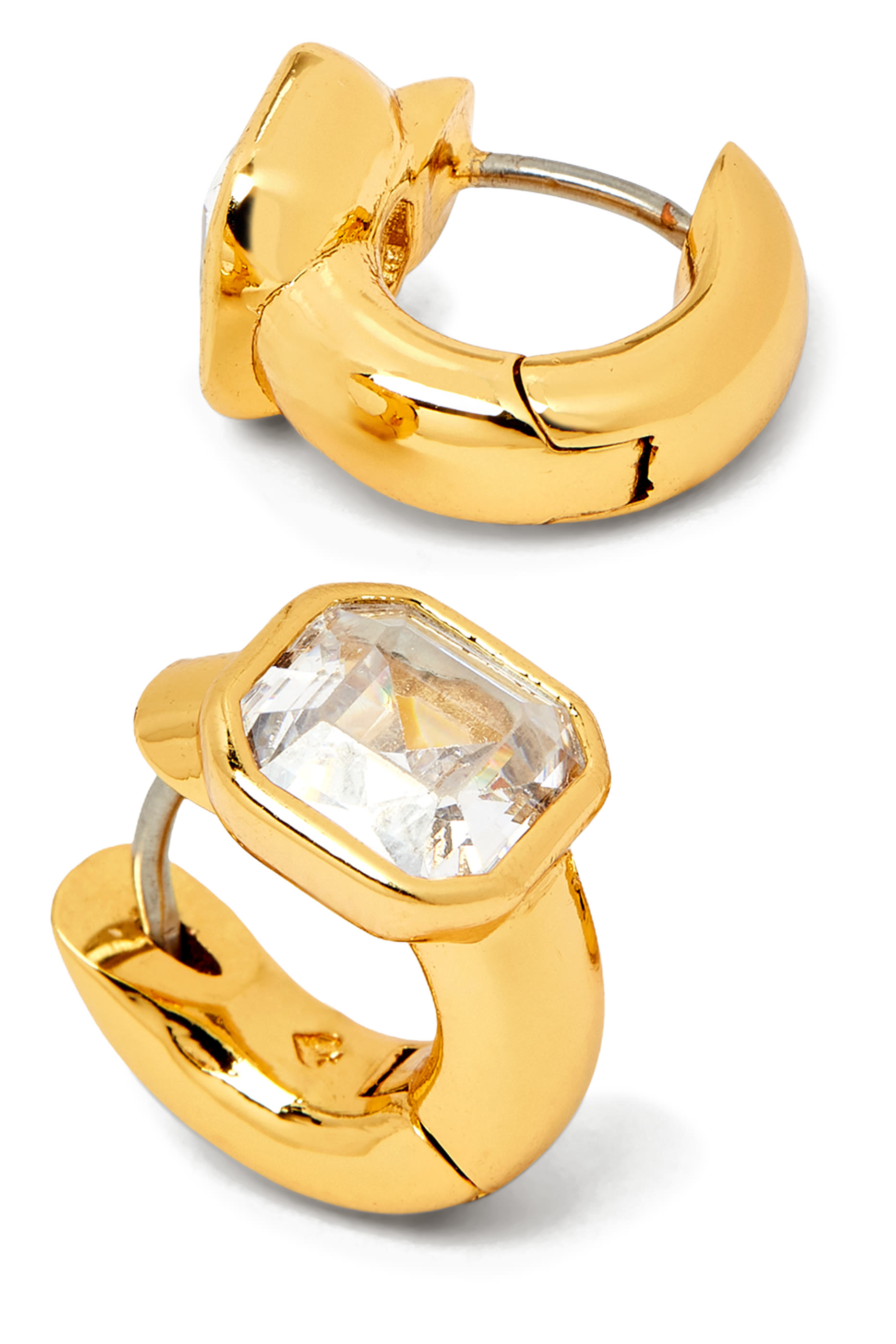 أقراط كيب سباركلينج بكريستالة مربعة بأوجه متعددة