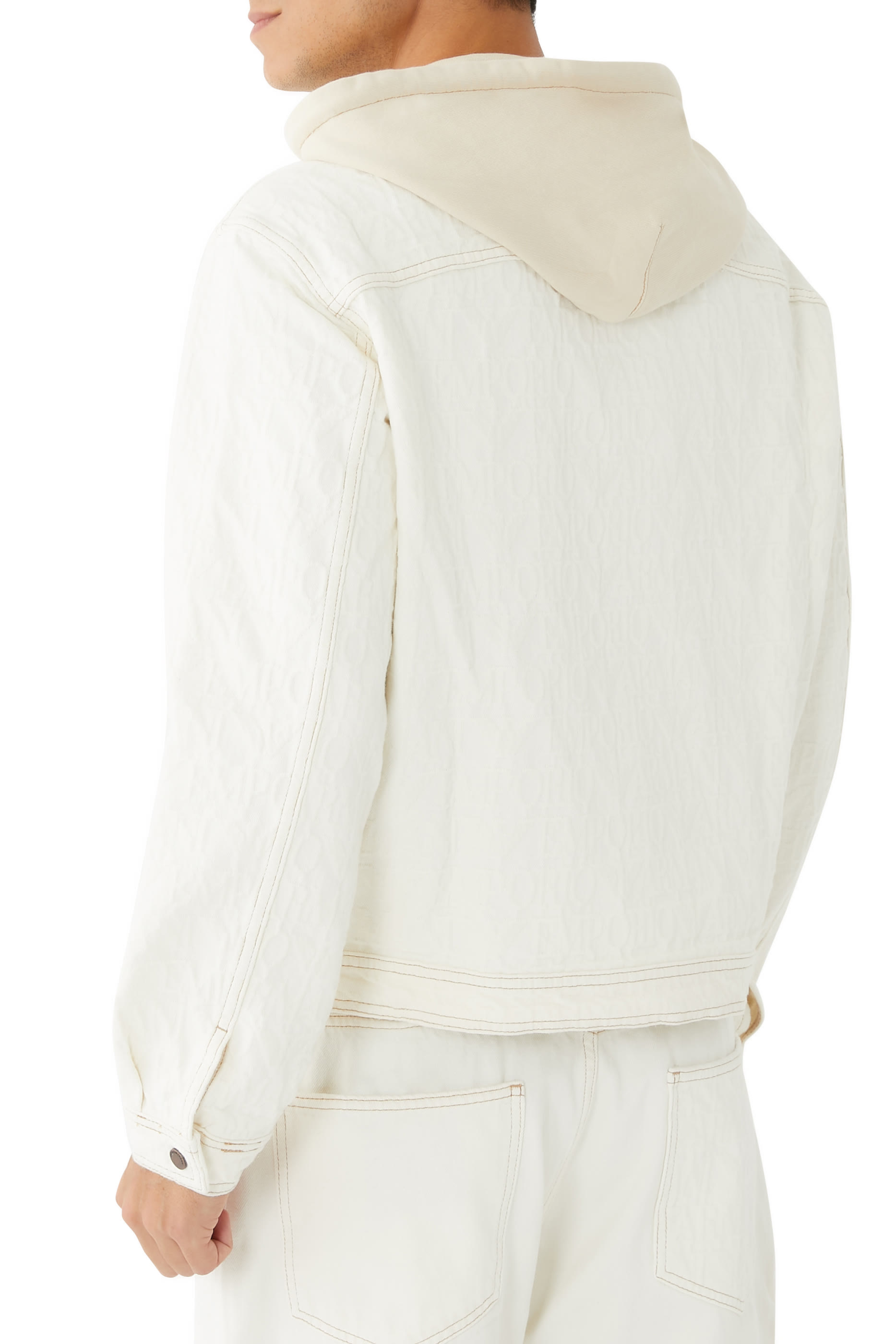 جاكيت دنيم بغطاء رأس