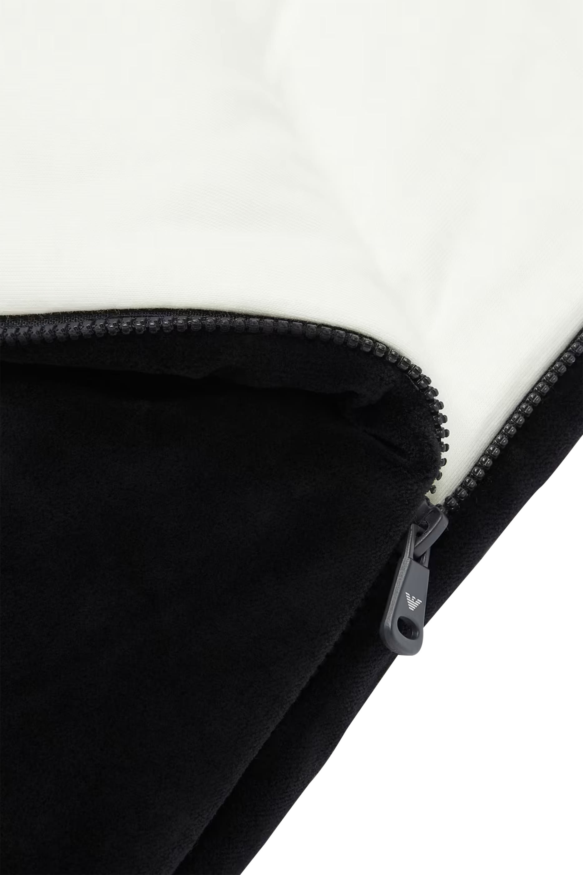 كيس نوم شينيل بحافة بشعار الماركة للأطفال