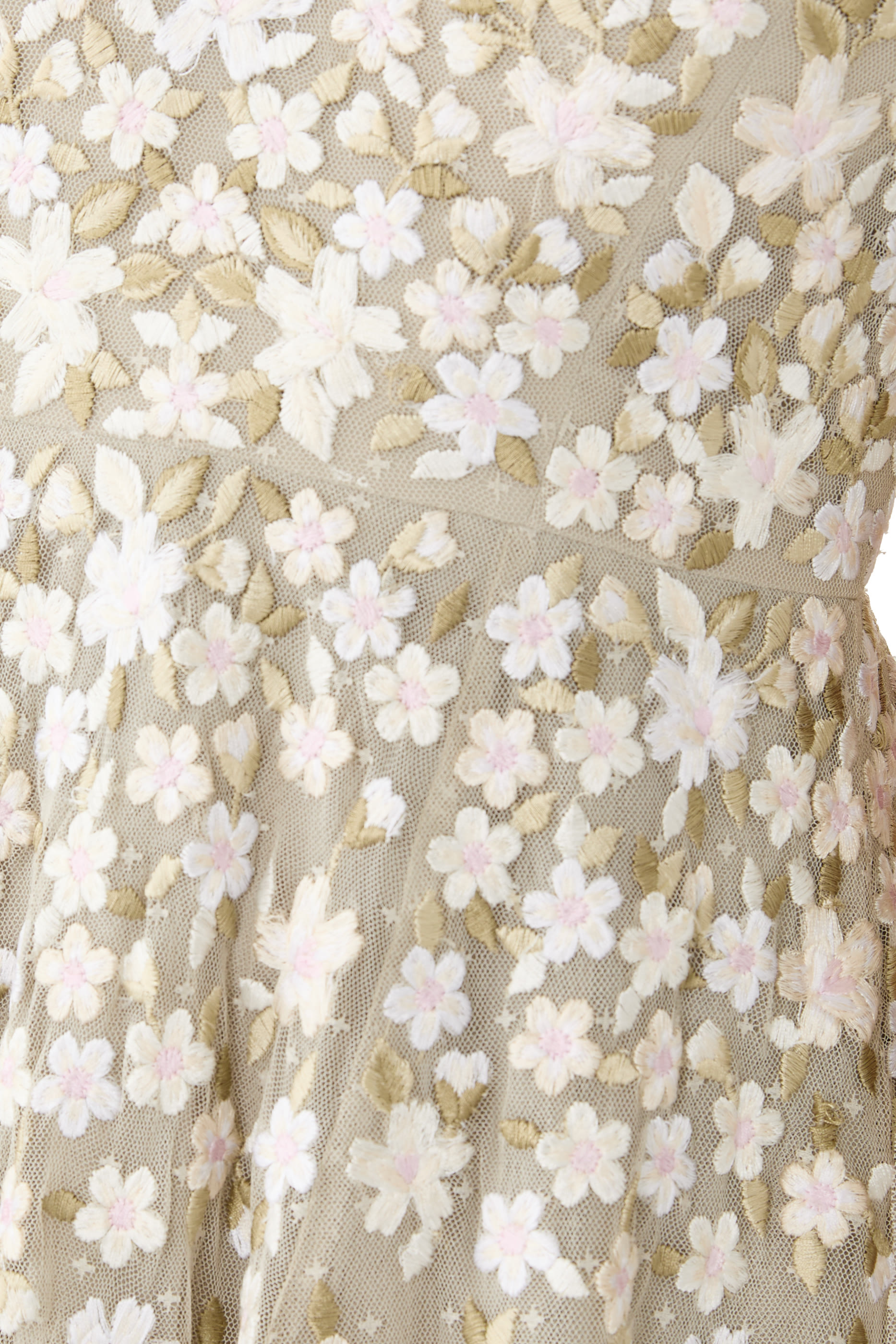 فستان سهرة كاميليا ديتسي بقصة بطول الكاحل وكاب