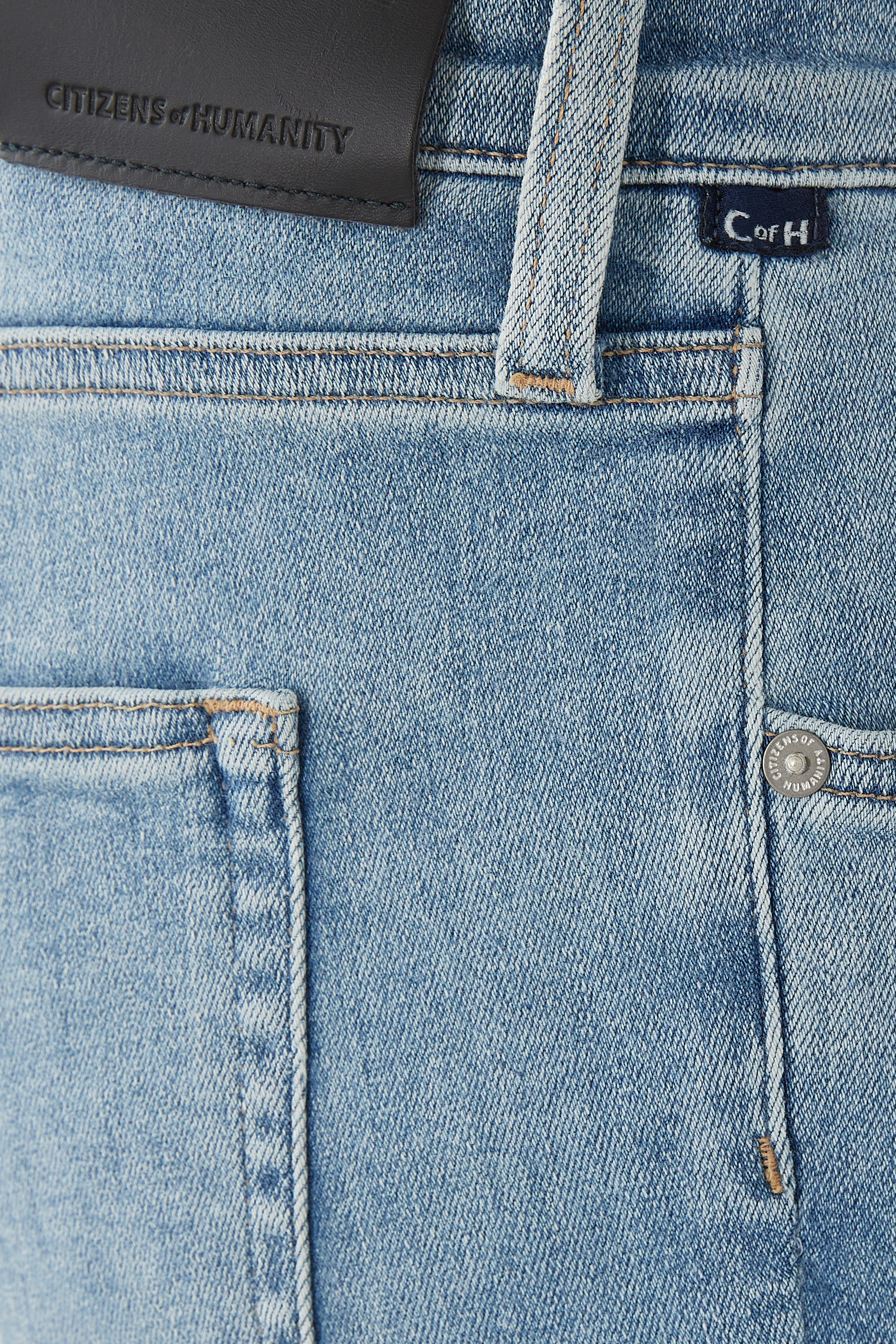 بنطال لندن بيرفورم بقصة تضيق باتجاه الحافة