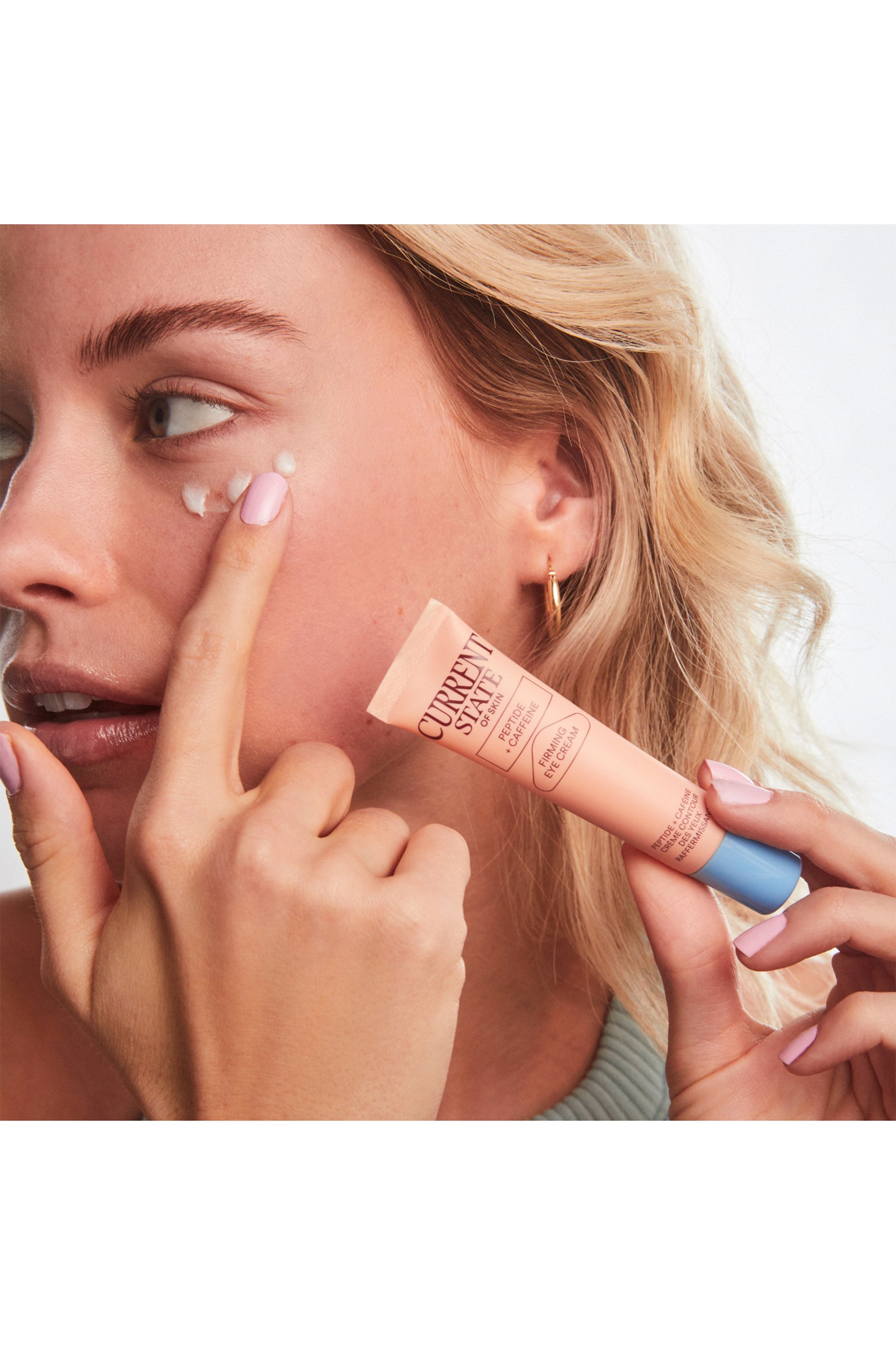 كريم بالببتيد والكافيين لشد البشرة المحيطة بالعين