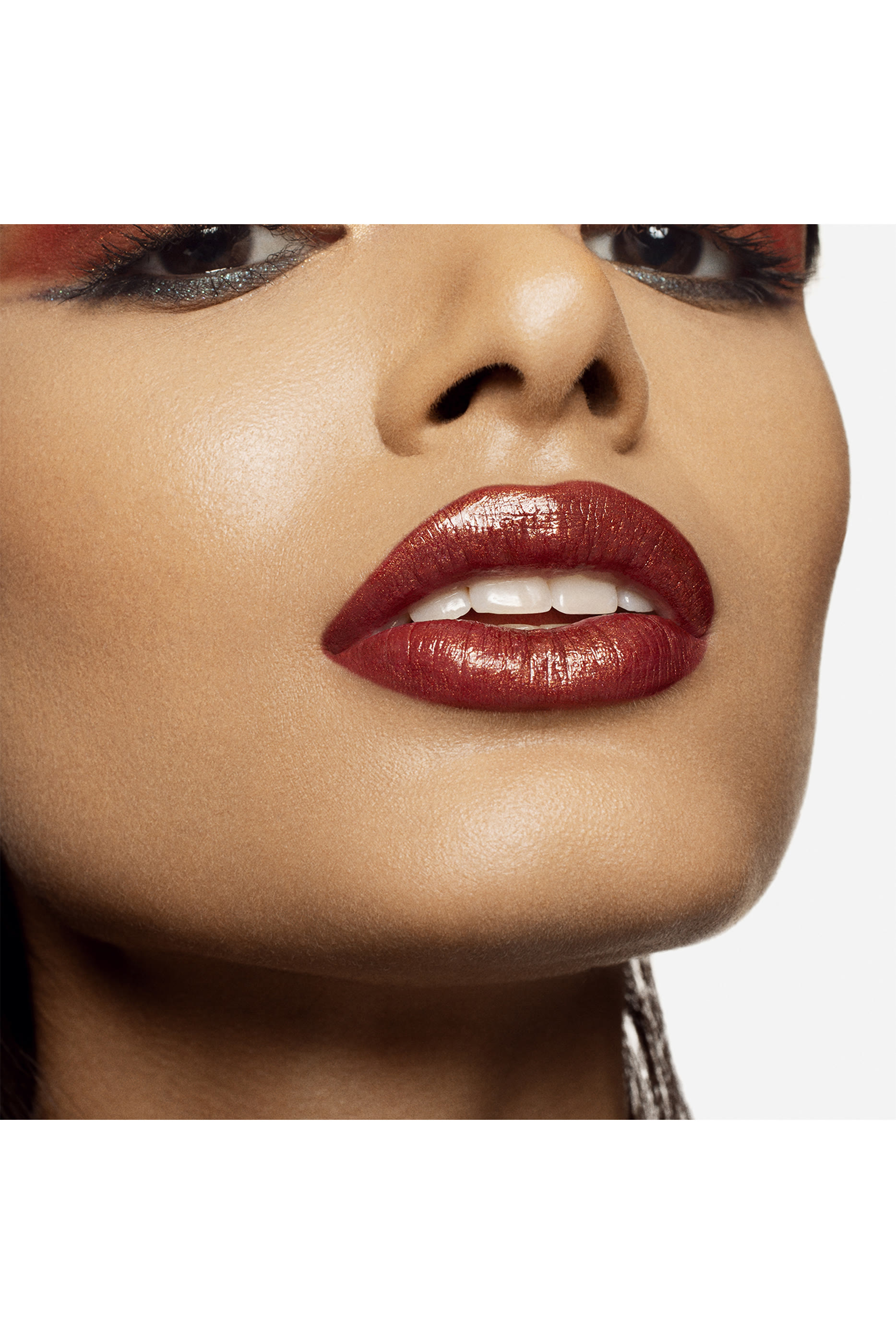 أحمر شفاه فينيل بتركيبة سائلة