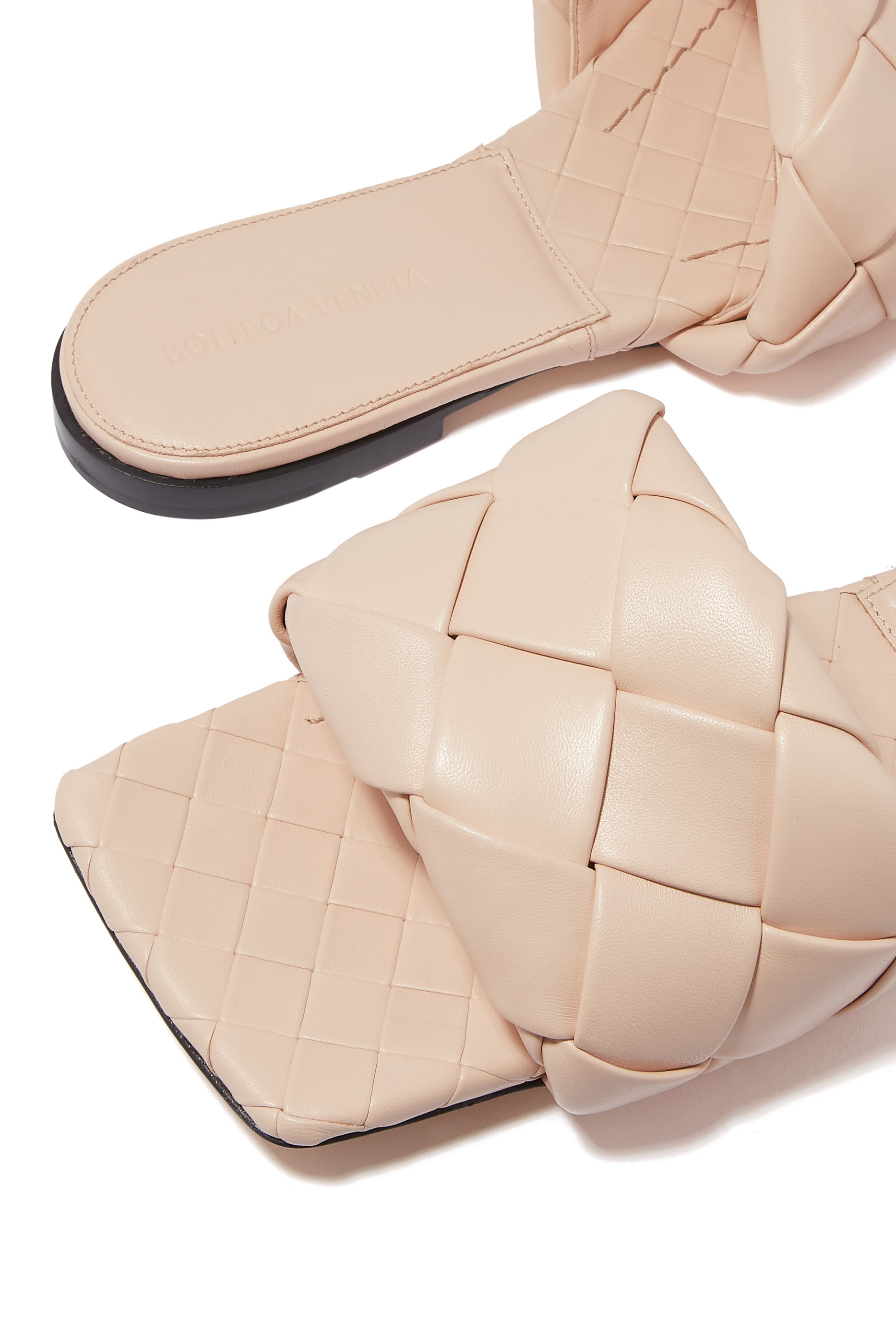 صندل ليدو بكعب مسطح