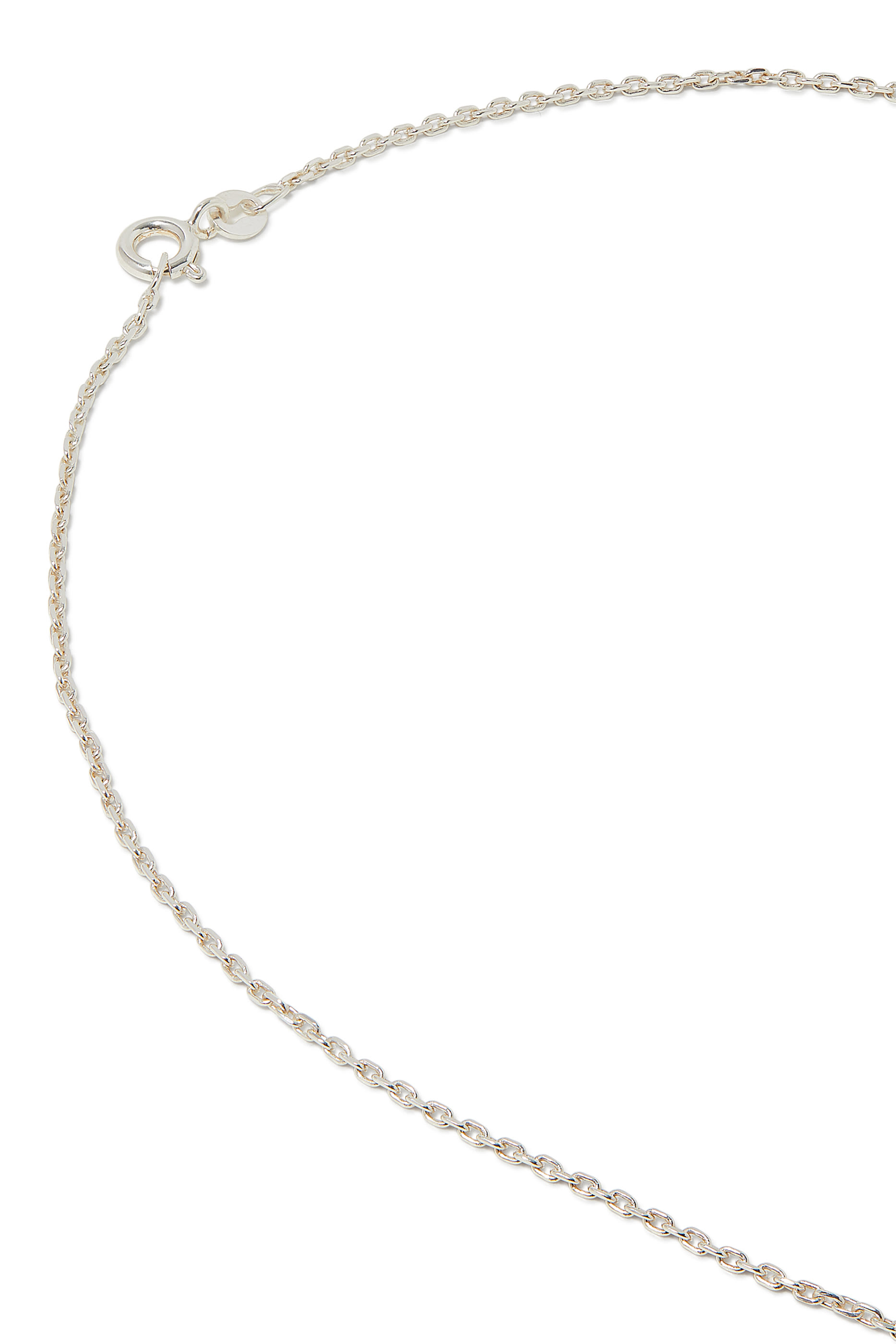 قلادة بدلاية حرف "ف" مطلية بالمينا فضة إسترلينية