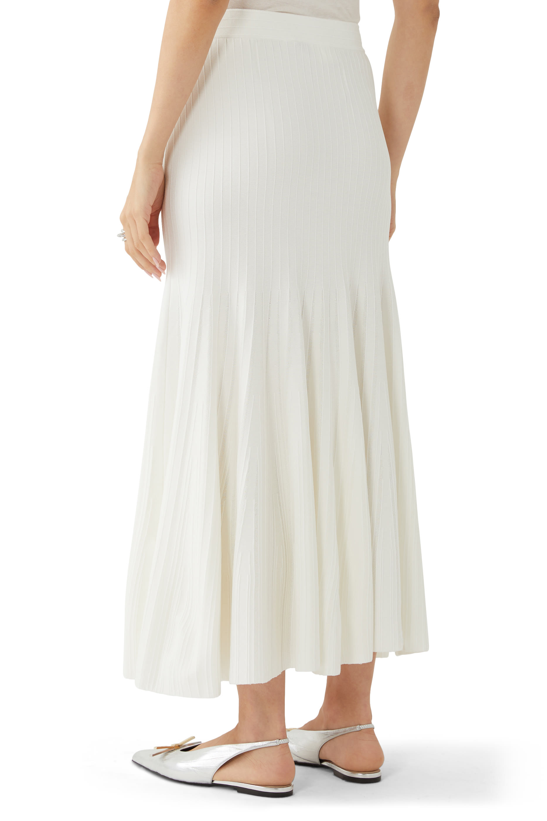 تنورة أنيثا