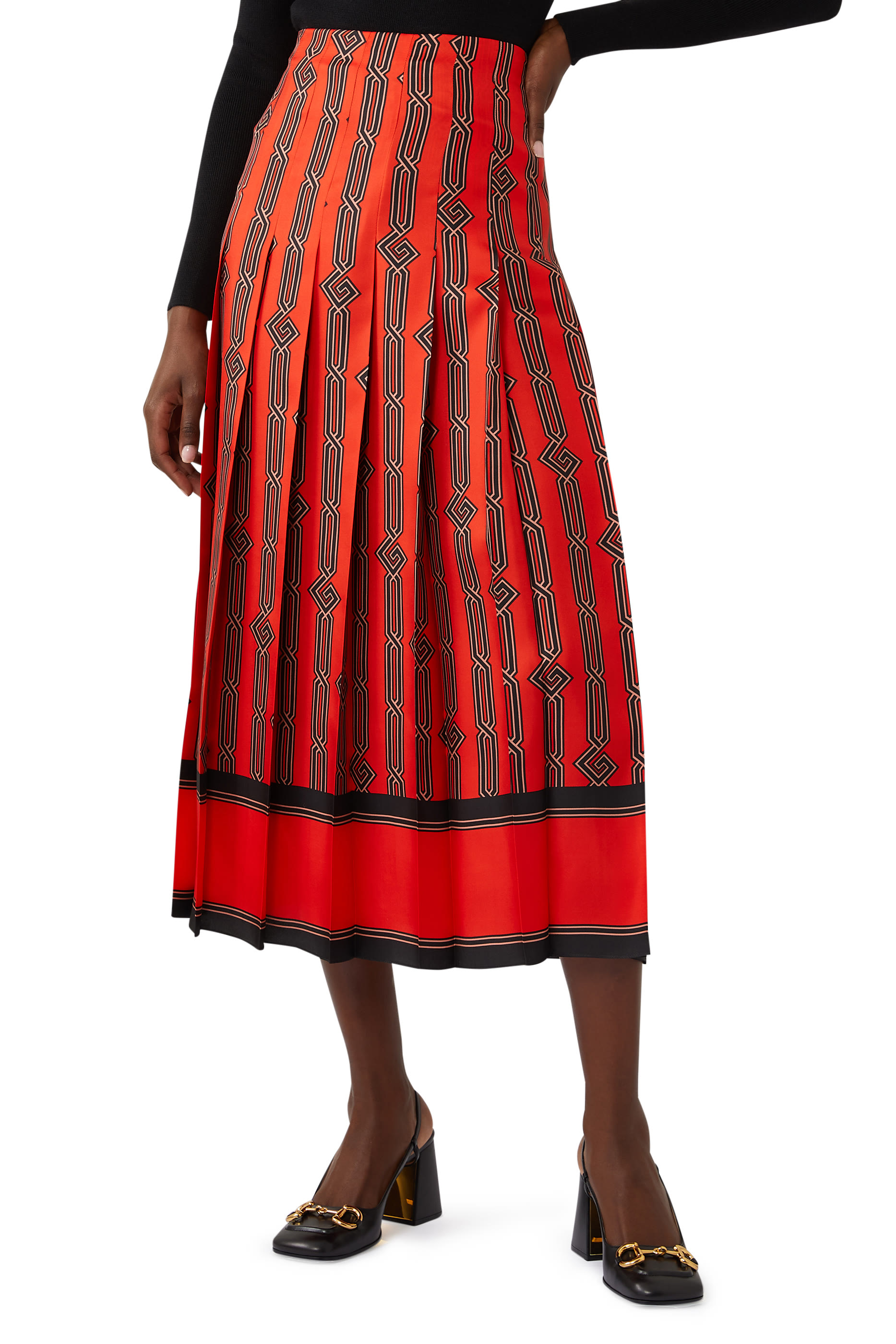 تنورة بطبعة سلسلة وحرف G مربع