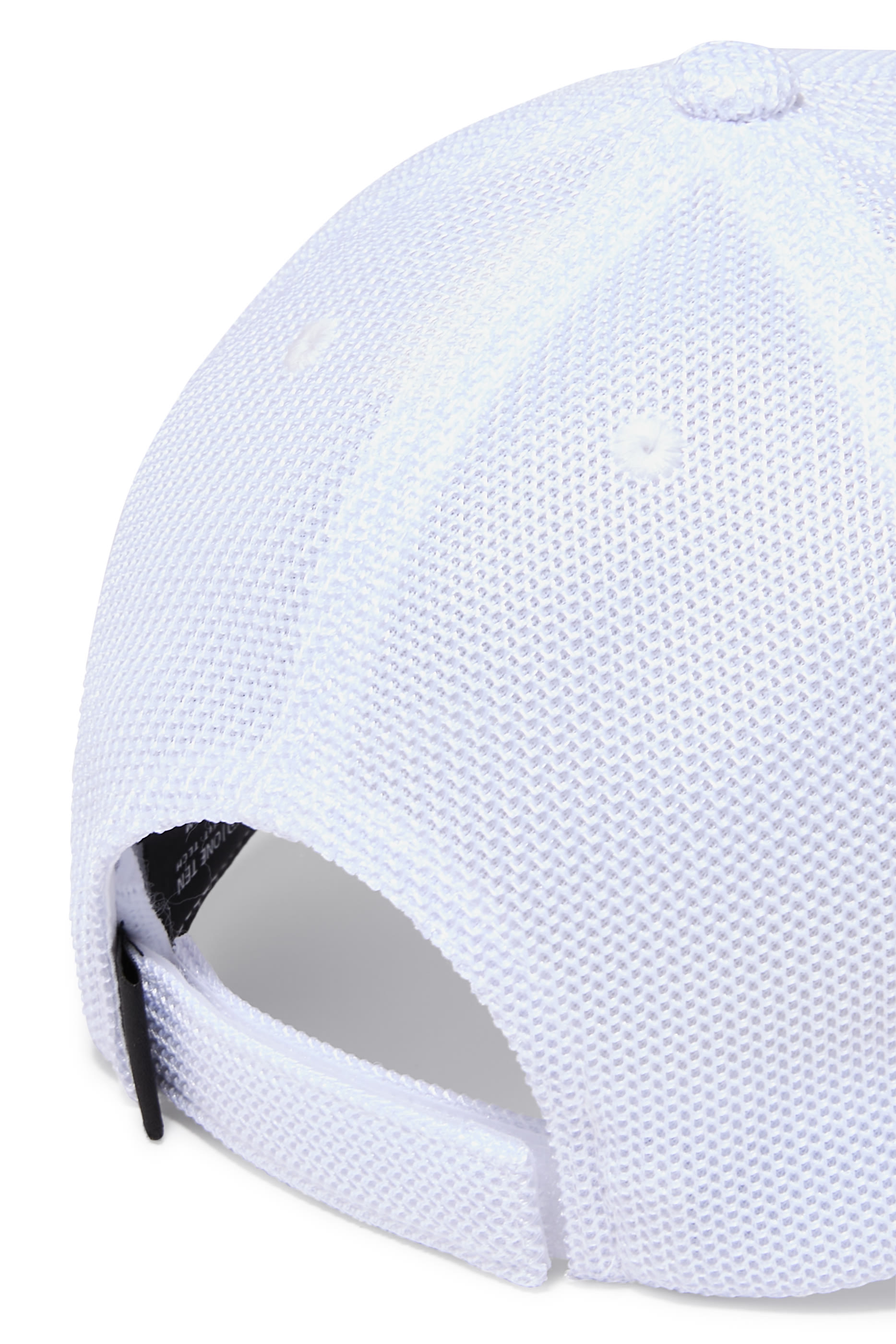 كاب بيسبول بشعار الماركة