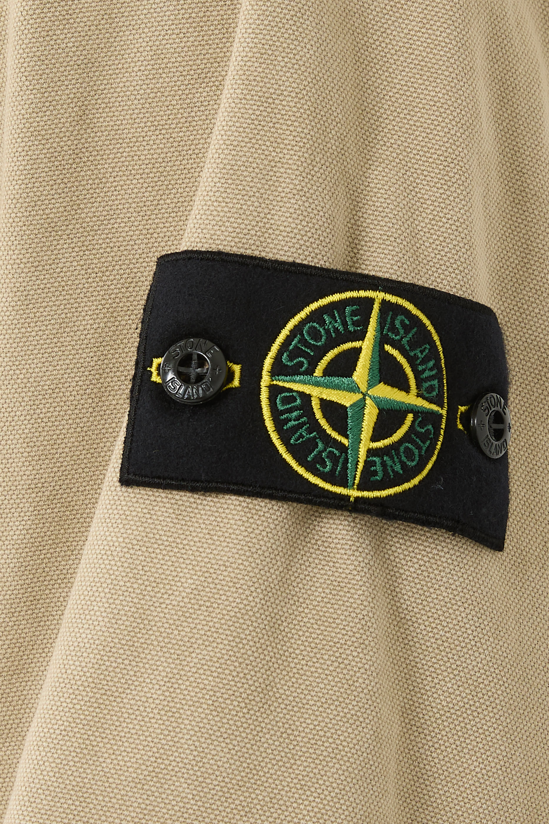 قميص بنمط جاكيت بقصة مريحة