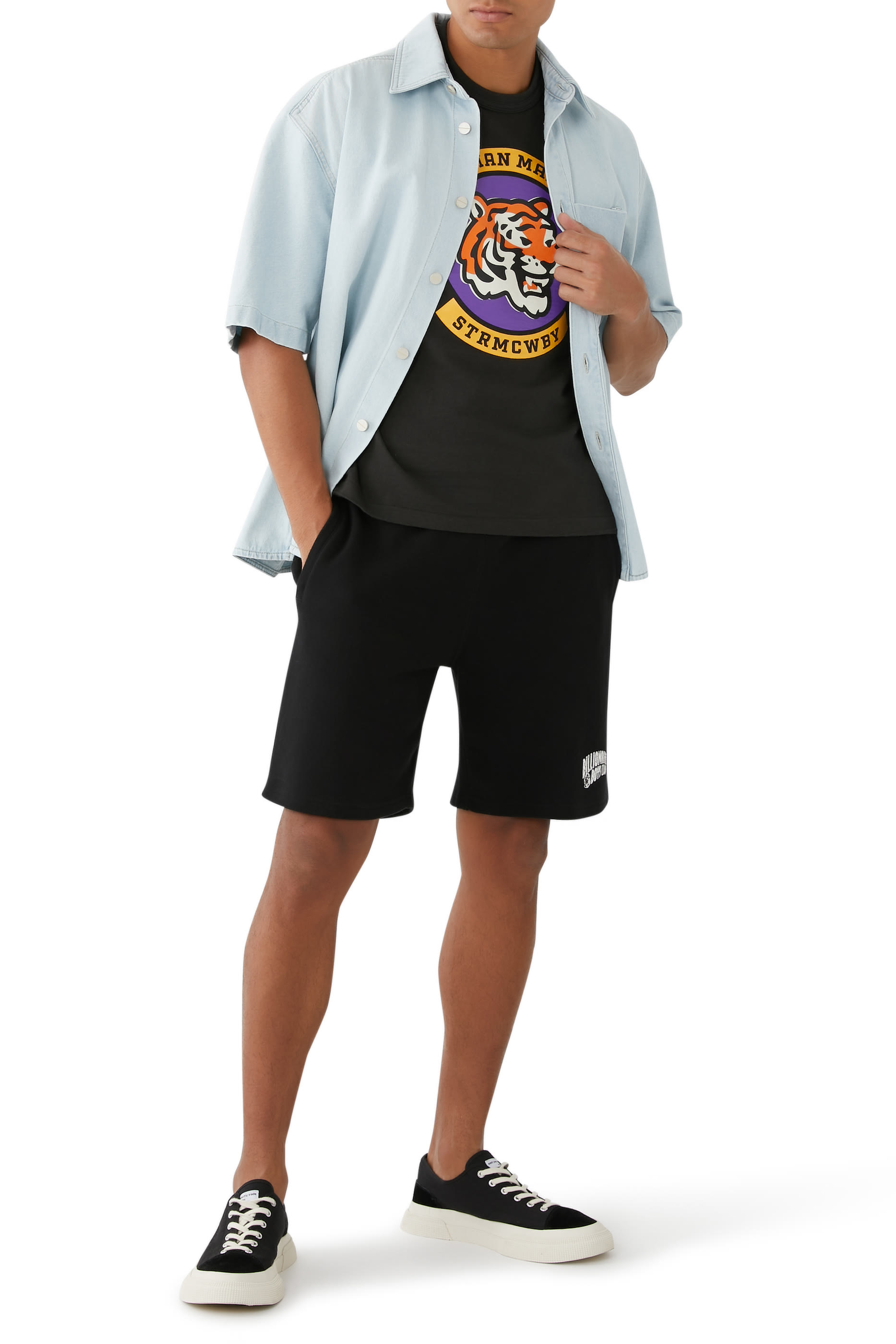 تيشيرت بطبعات غرافيك