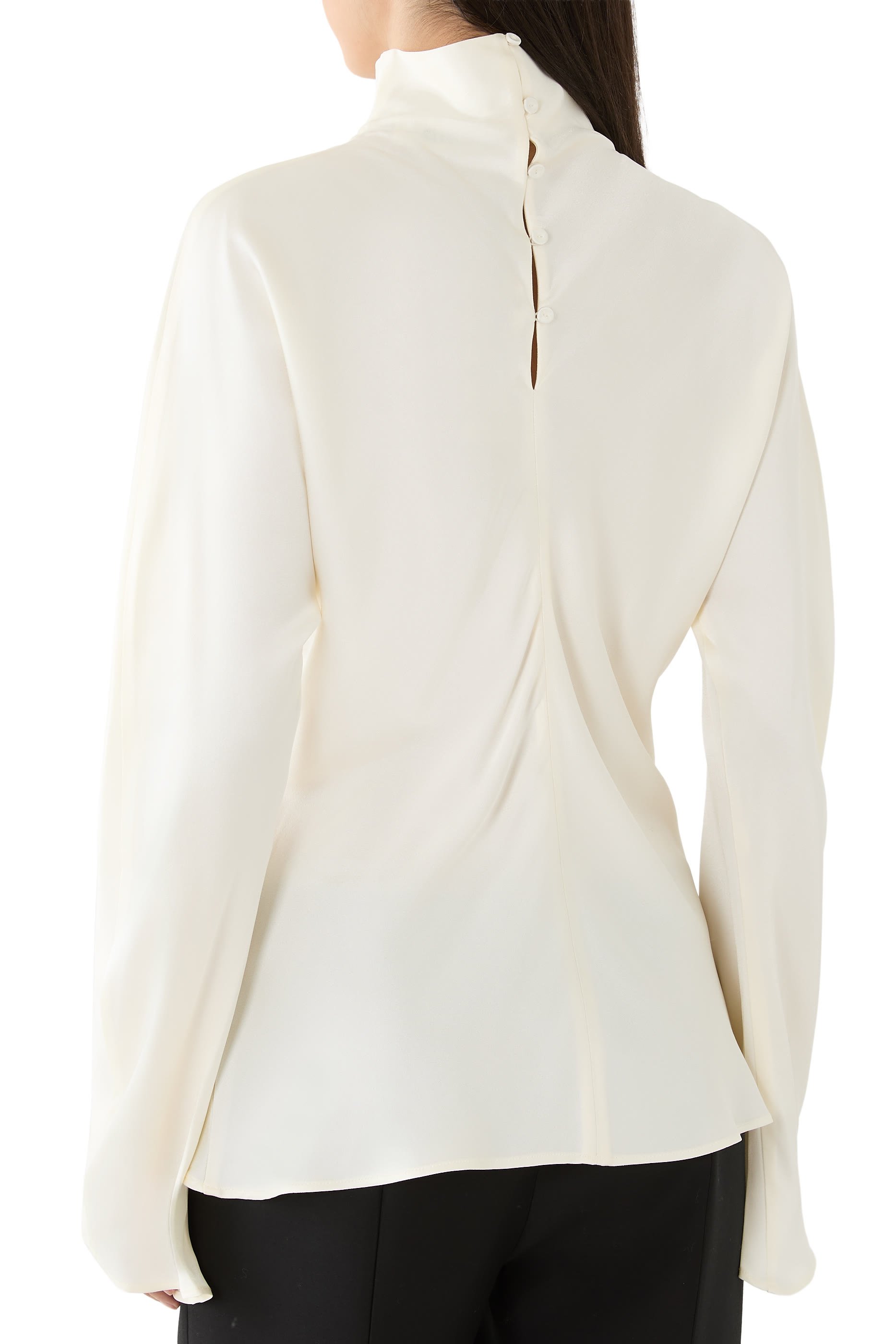 بلوزة بخصر ضيق ساتان