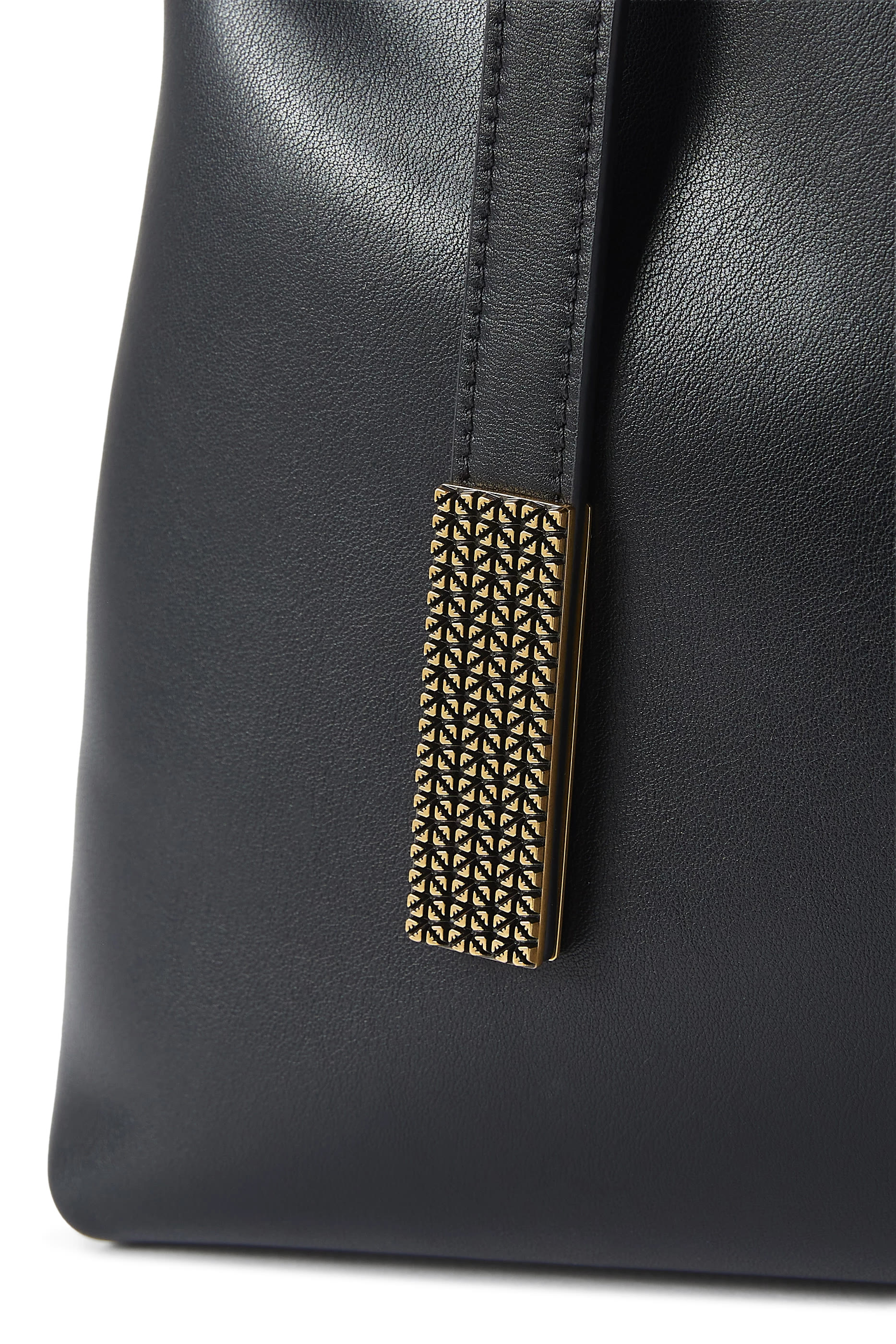 حقيبة يد نورا متوسطة جلد