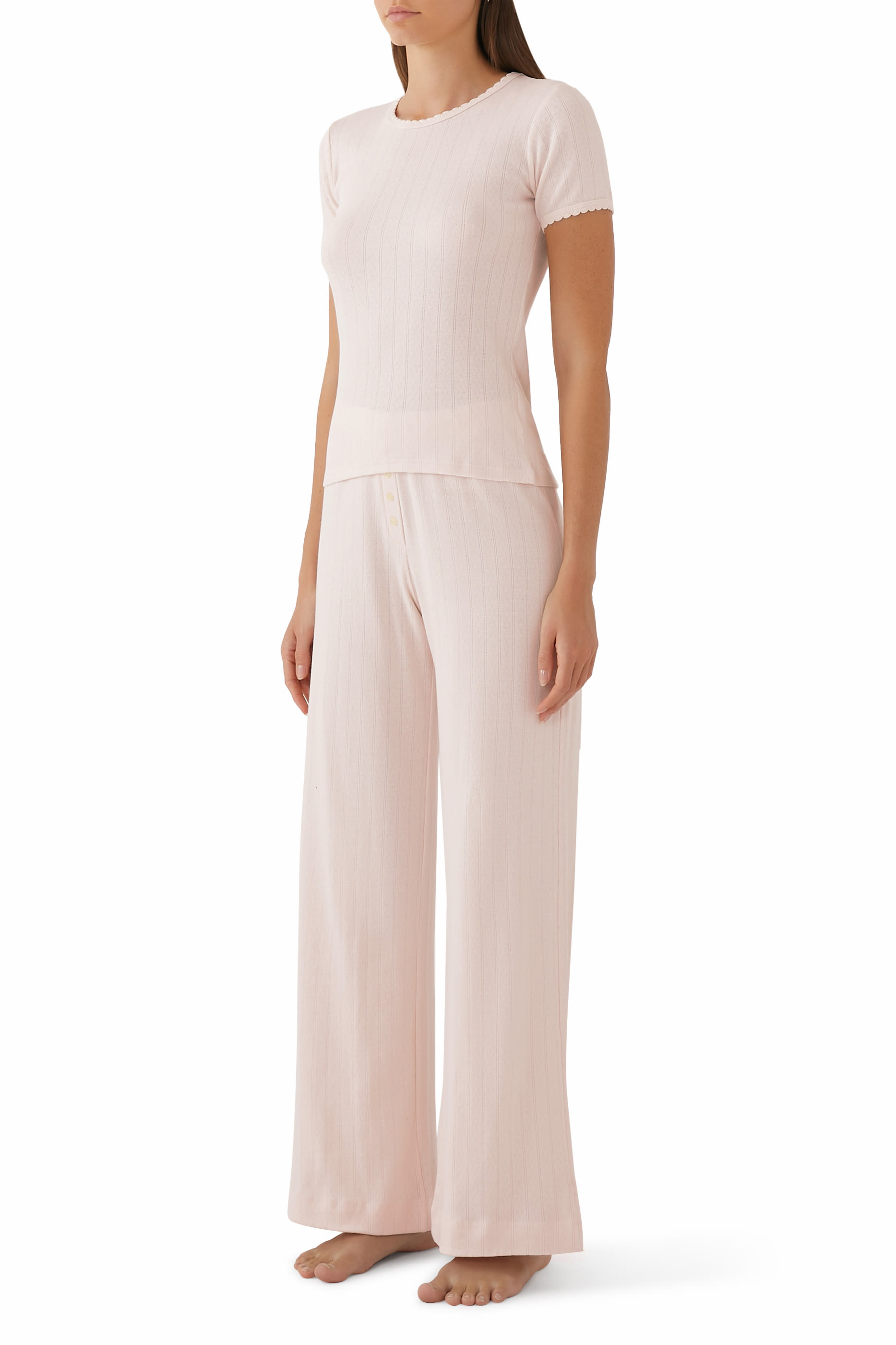 تيشيرت بوينتيلي بقصة ضيقة