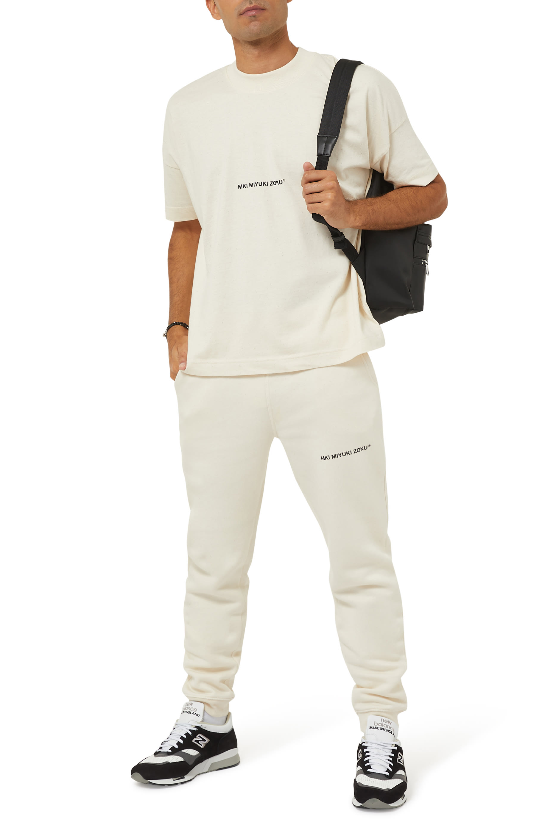 تيشيرت بشعار ام كيه آي 