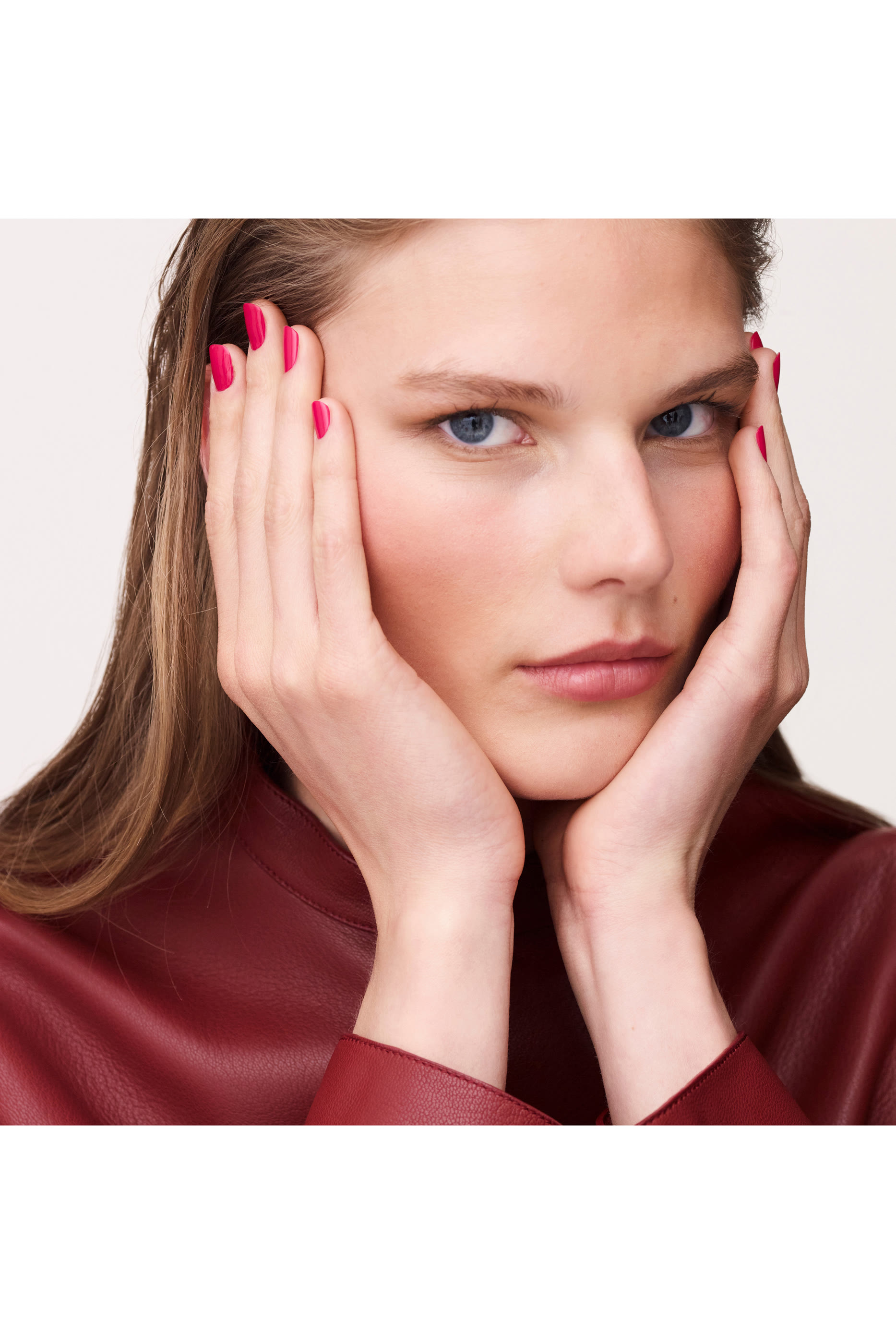 أيدي Herm&egrave;s, طلاء الأظافر,البنّي الرّمادي