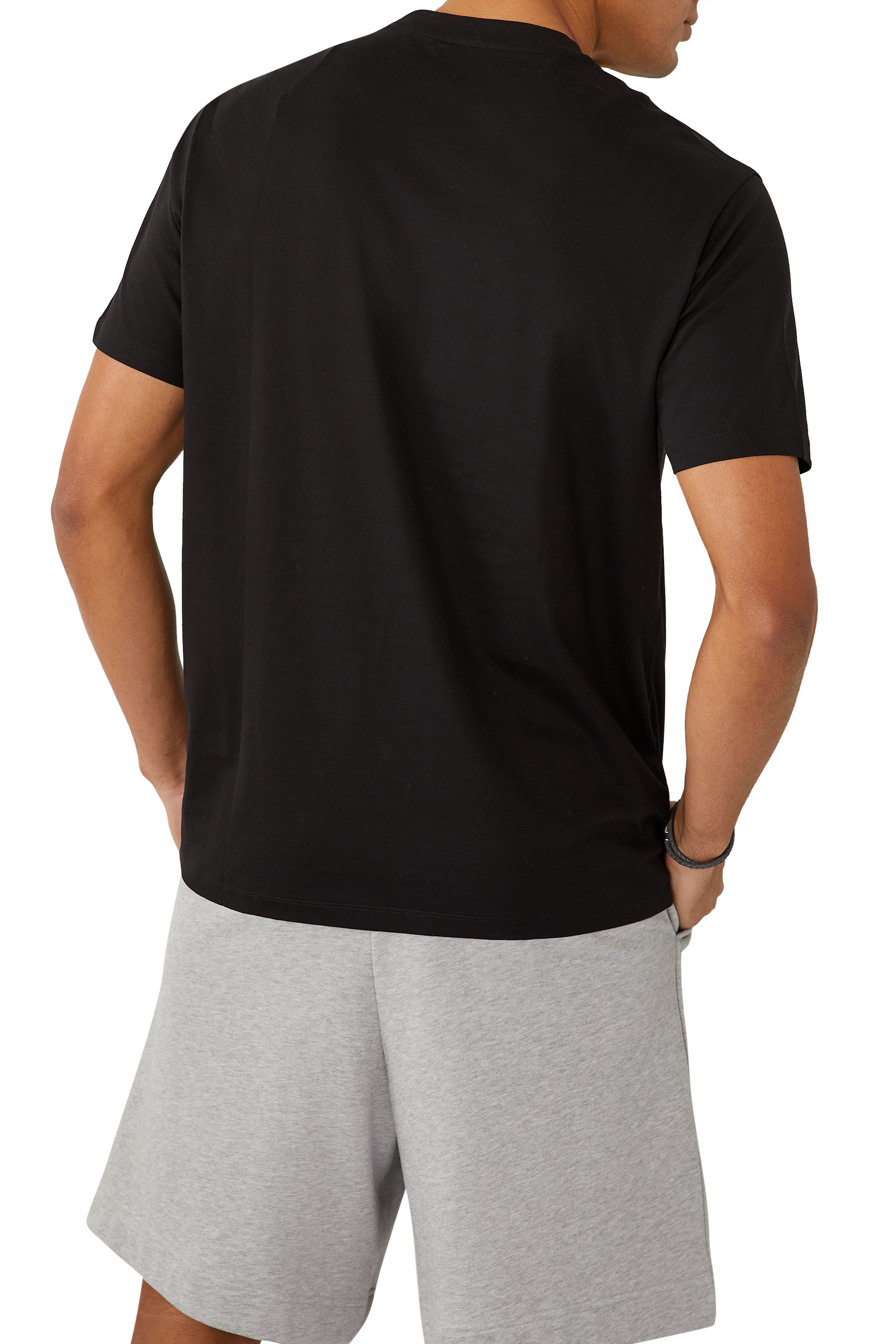 تيشيرت بشعار الماركة قطن