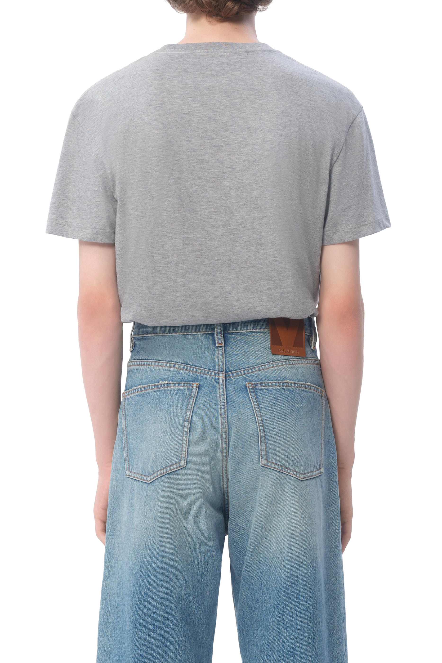 تيشيرت برقعة بشعار الماركة