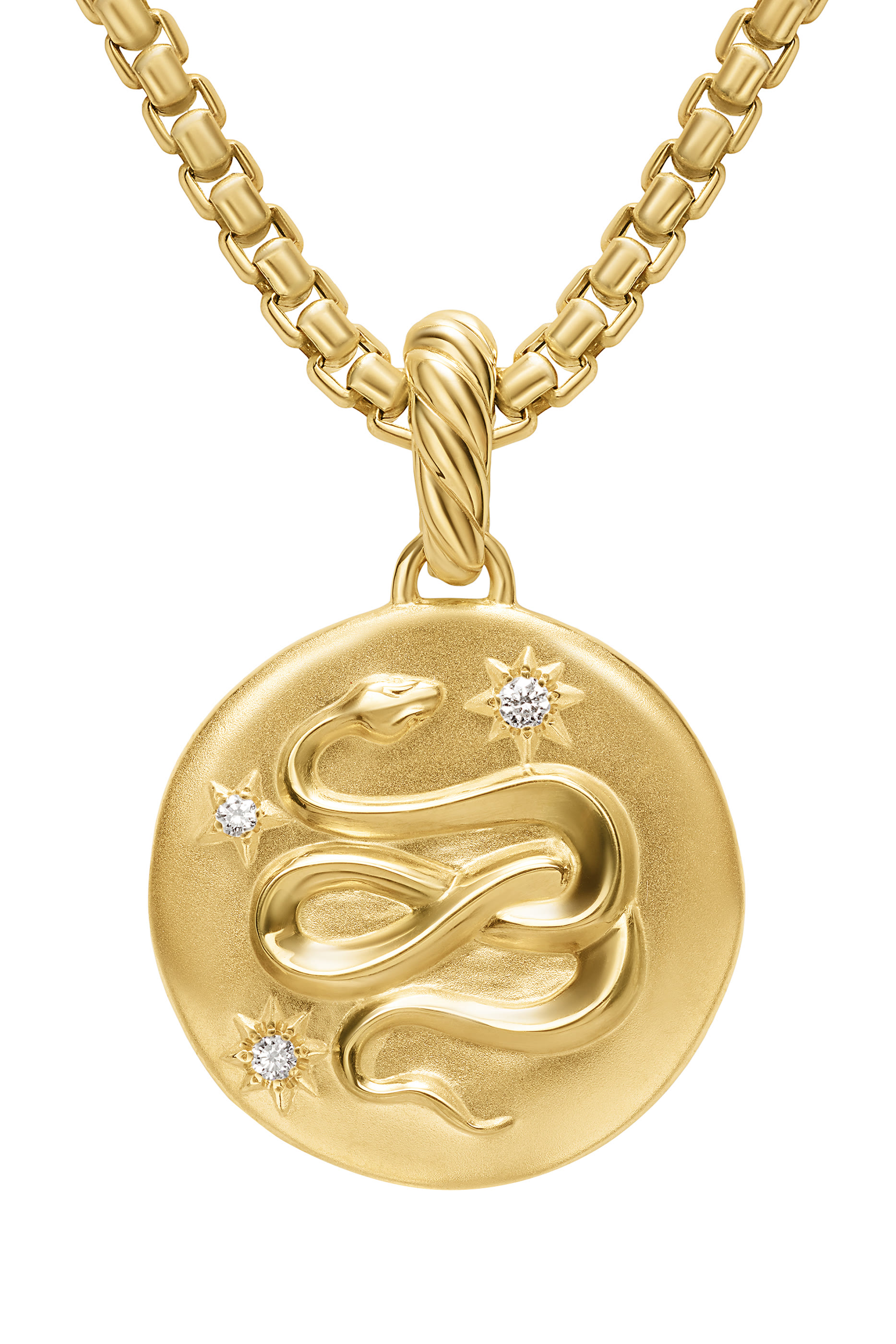 قلادة بحلية بتصميم تميمة محفورة بأفعى مرصعة بماس، ذهب أصفر عيار 18