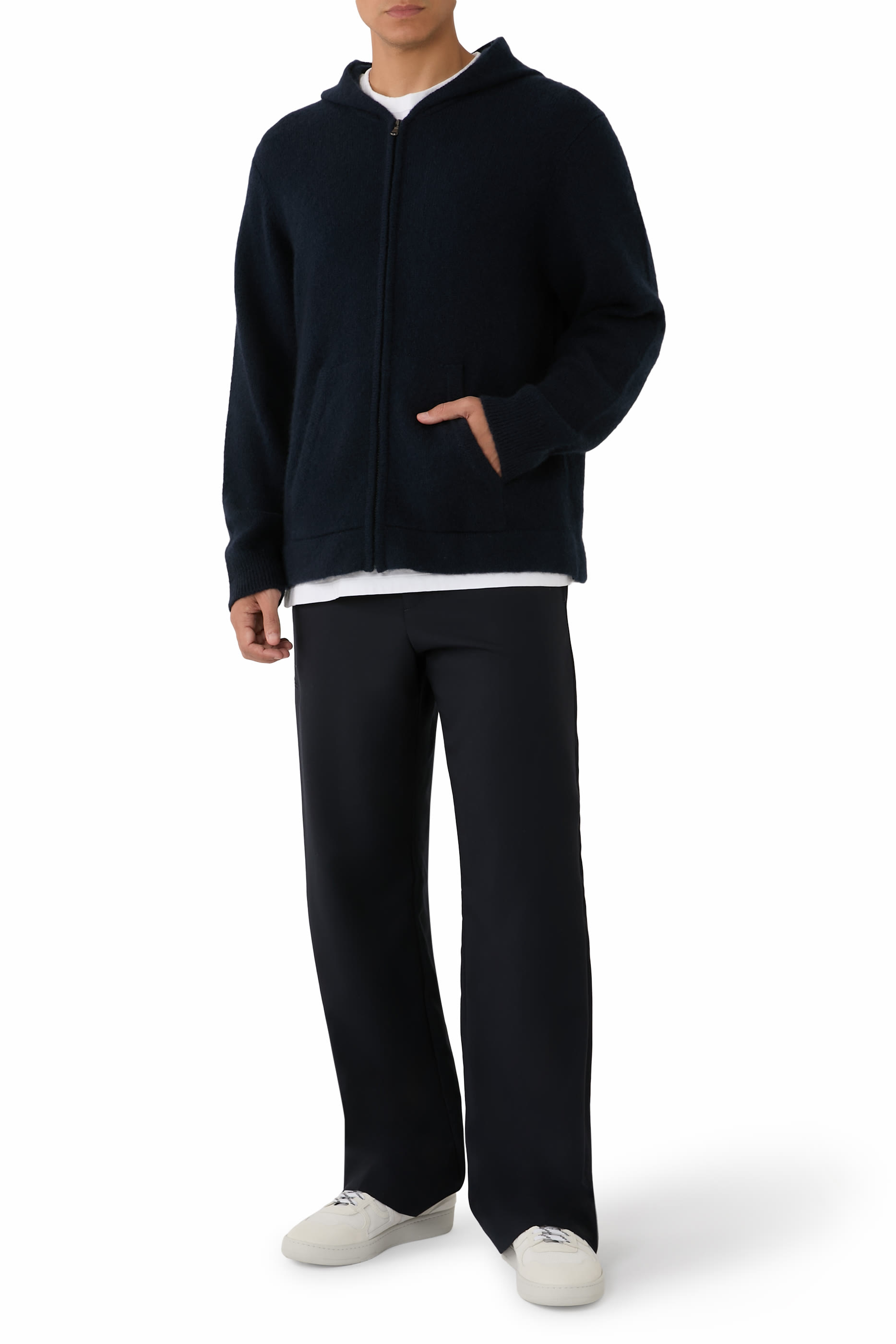 كنزة بسحاب وغطاء رأس